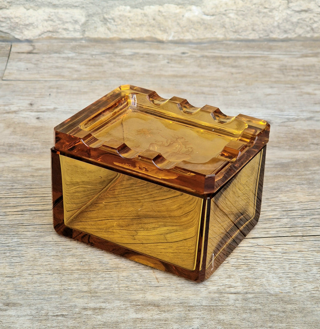 1930s Hienrich Hoffman Amber Intaglio Glass Cupid & Goddess Crenulated Lidded Trinket Box
