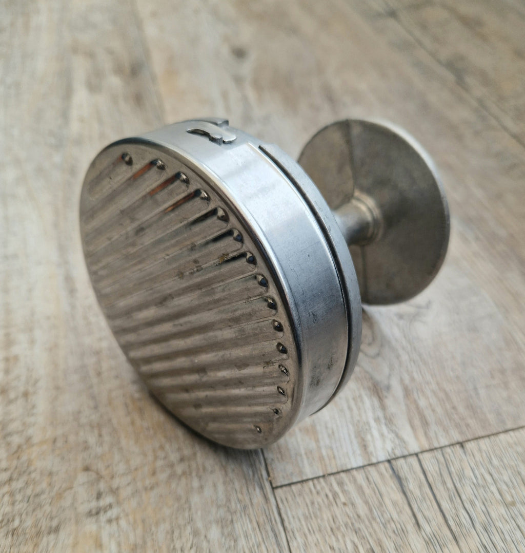 Aluminium Burger Pate Press Italian Kitchenalia Collectable