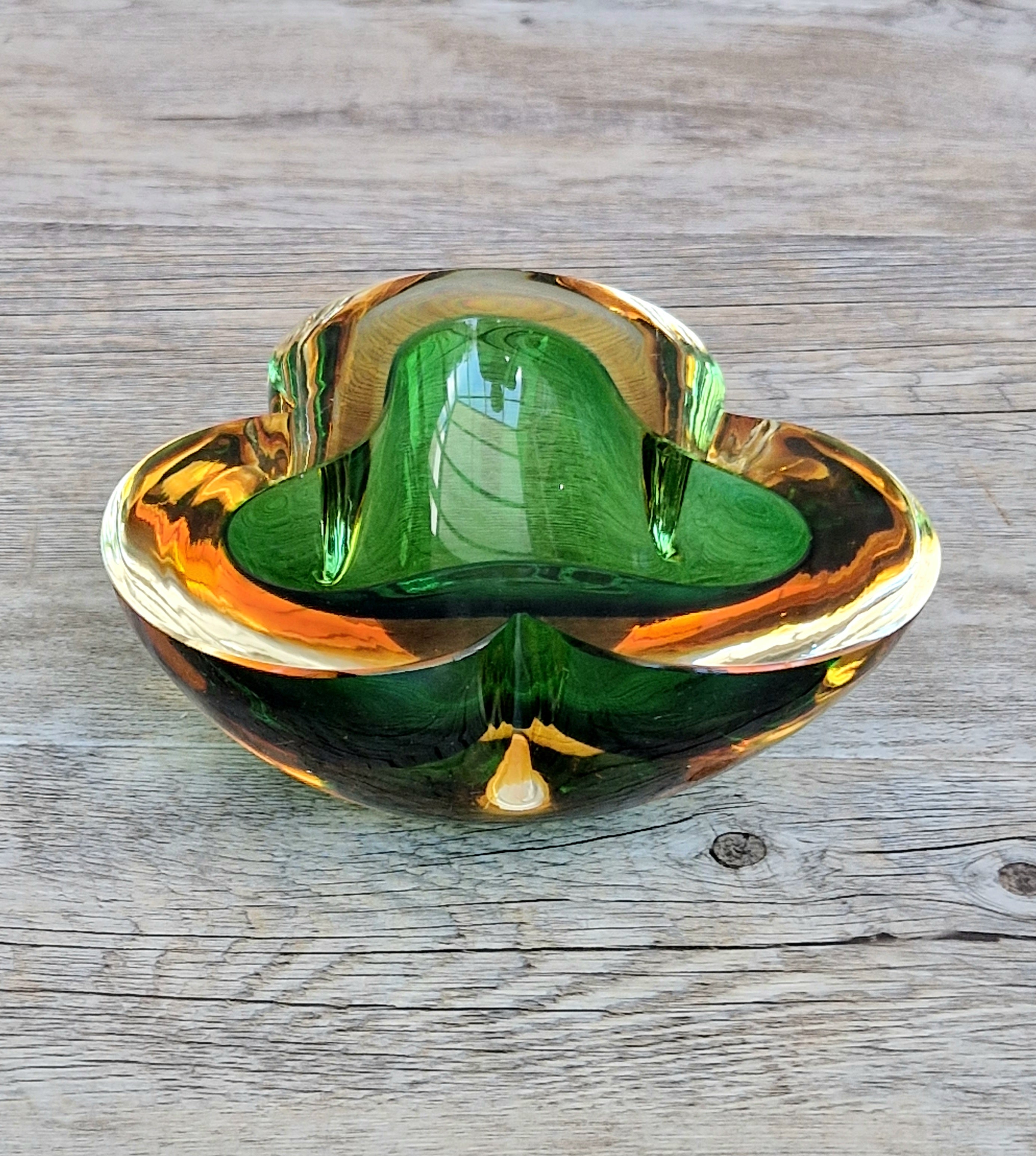 Mid-Century Tri-Form Seguso Sommerso Murano Art Glass Bowl Amber & Green 1970s 13cm
