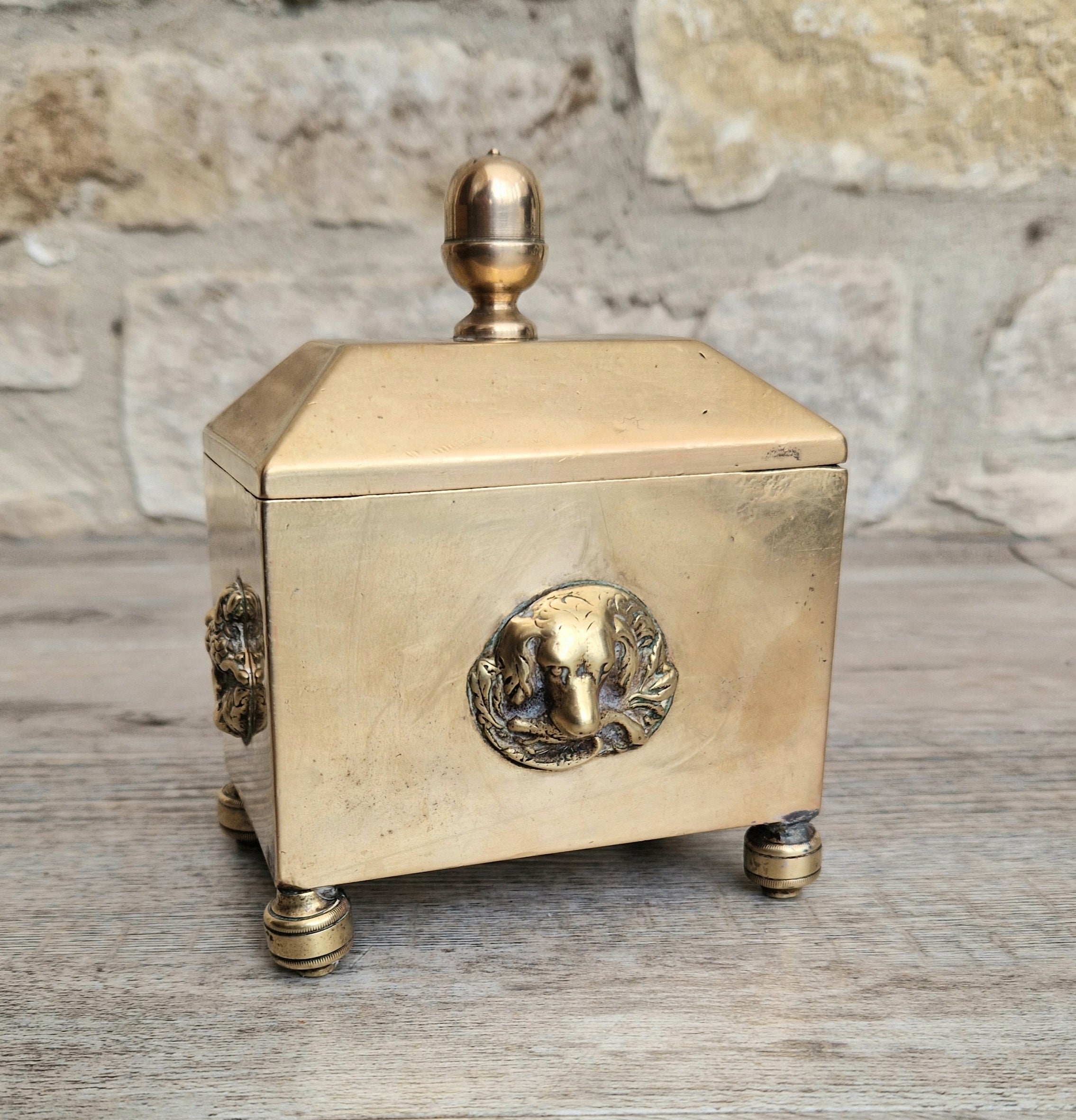 Colbrookdale Style Brass Relief Decoration Pyramid Lid Caddy Box