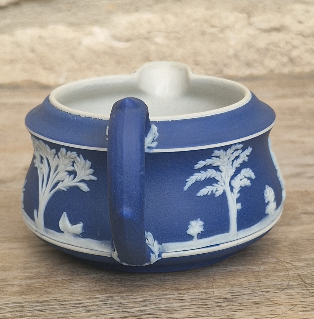 19th Century Wedgwood Jasperware Creamer Dark Blue Dipped Body with Neoclassical Cameos