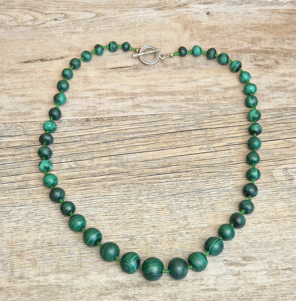 Vintage Graduated Malachite Round Bead T-Bar Clasp Necklace (60cm)