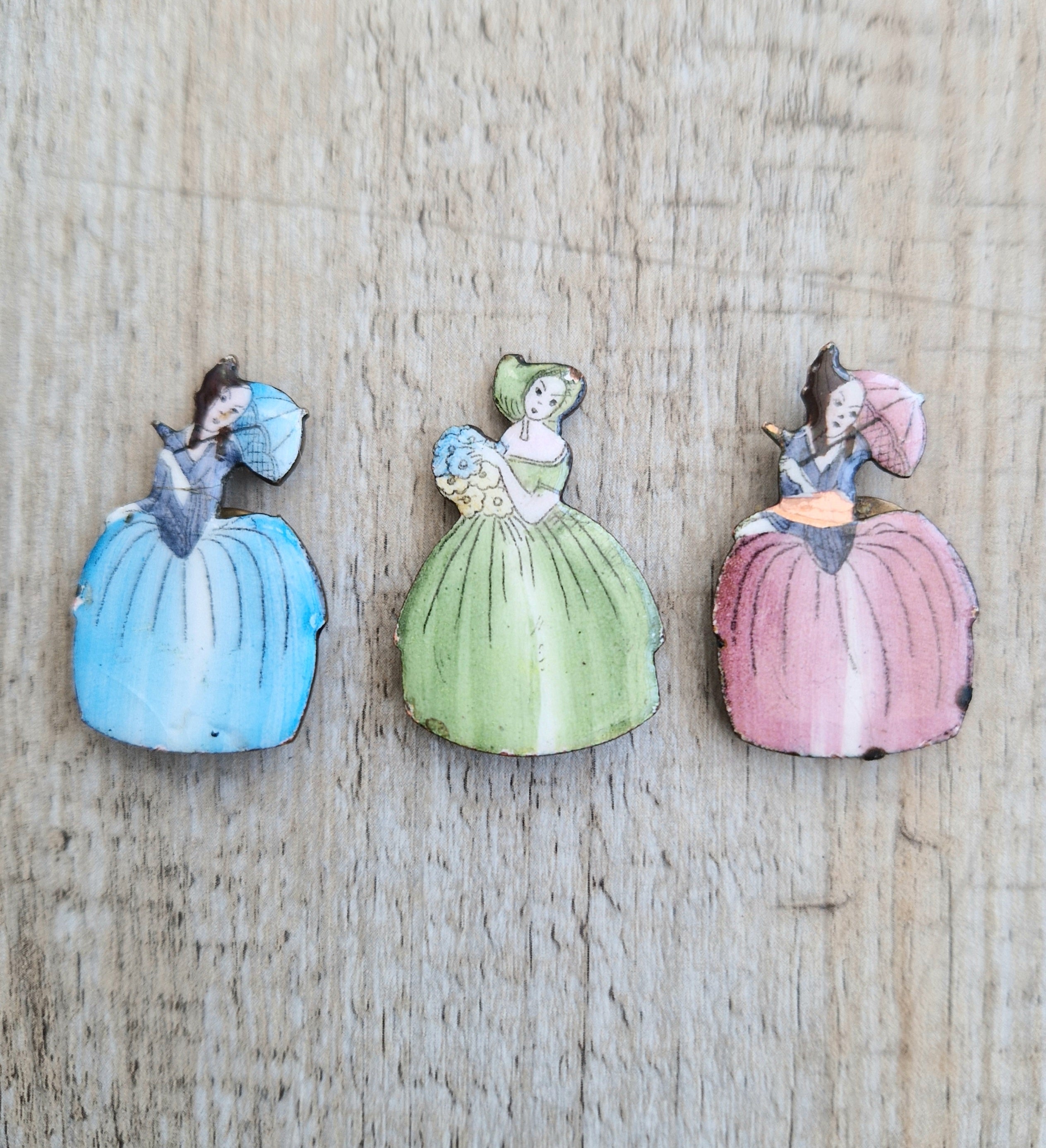 3 x Antique Art Deco Enamelled Brass Ladies Name Place Menu Holder Clips