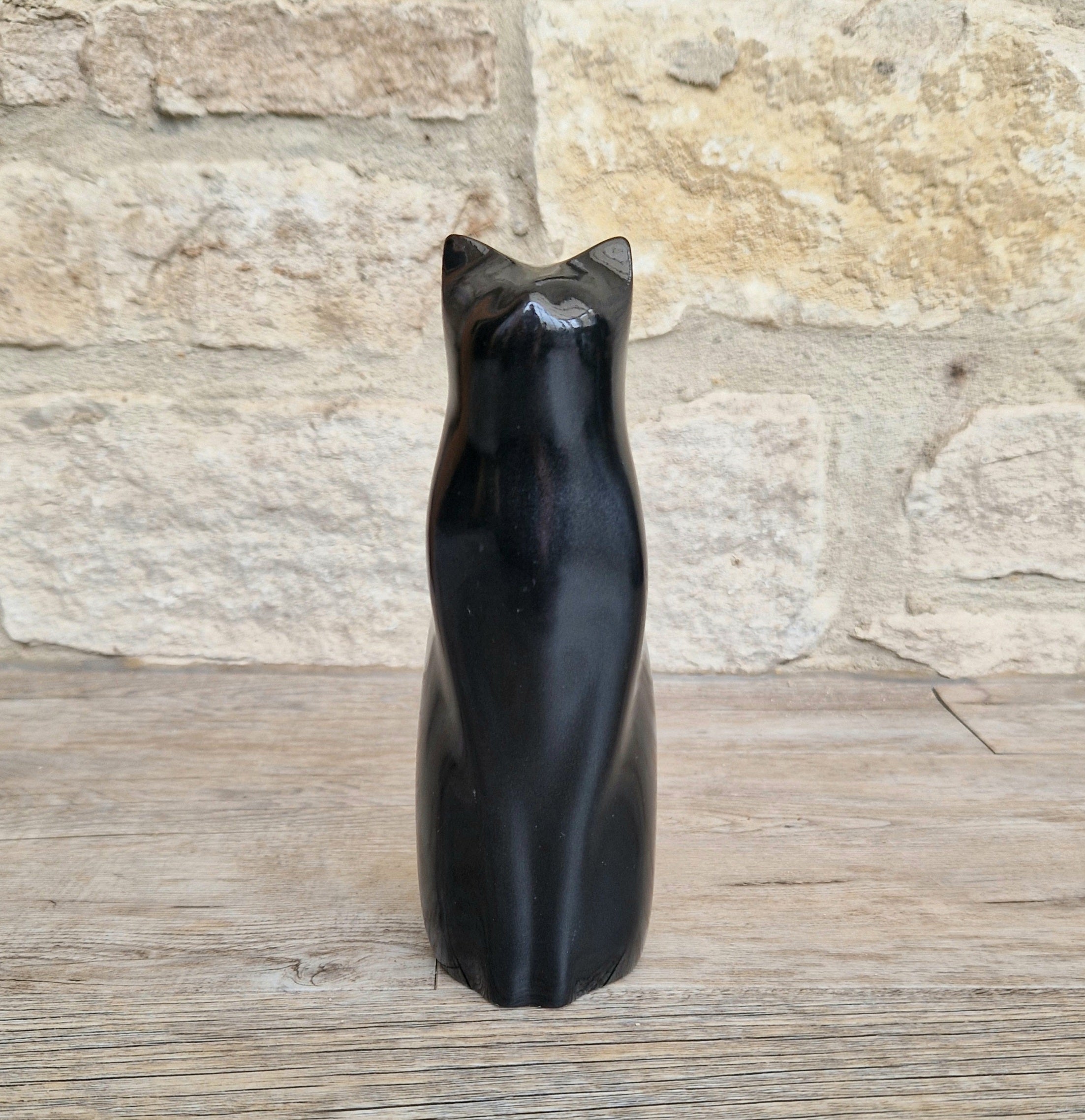 Perry Lancaster Sitting Cat Sculpture – Gloss Black Resin Figurine,Mid Century Decor 17cm