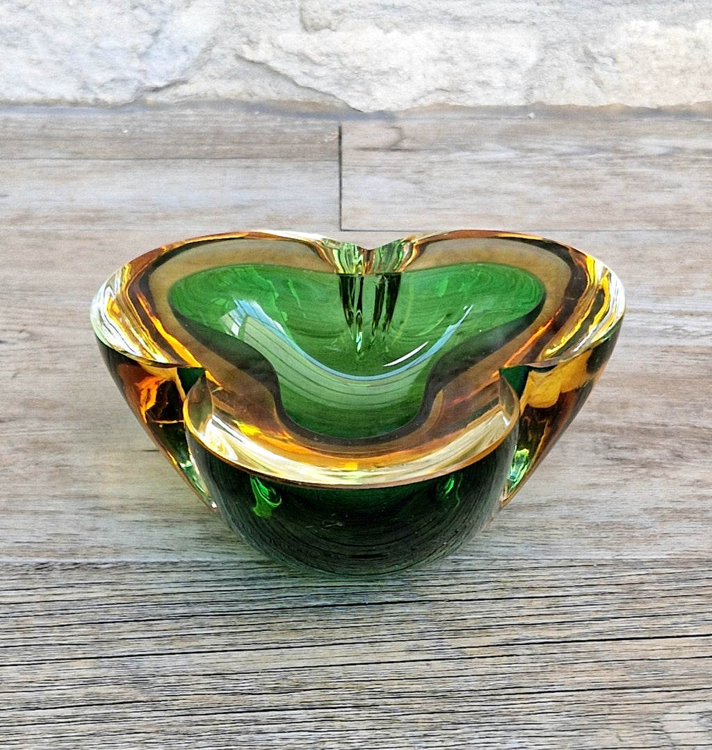 Mid-Century Tri-Form Seguso Sommerso Murano Art Glass Bowl Amber & Green 1970s 13cm