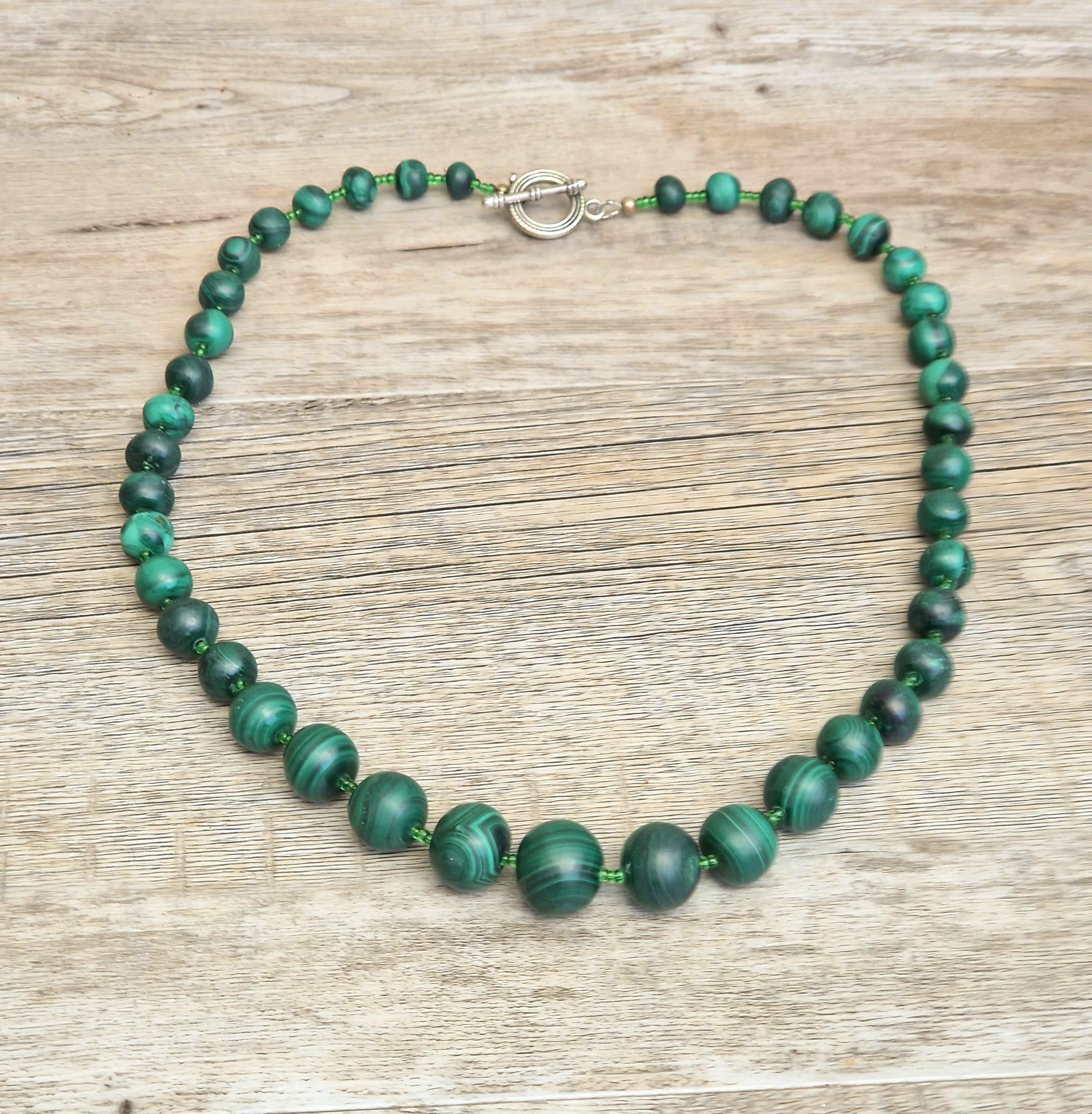Vintage Graduated Malachite Round Bead T-Bar Clasp Necklace (60cm)