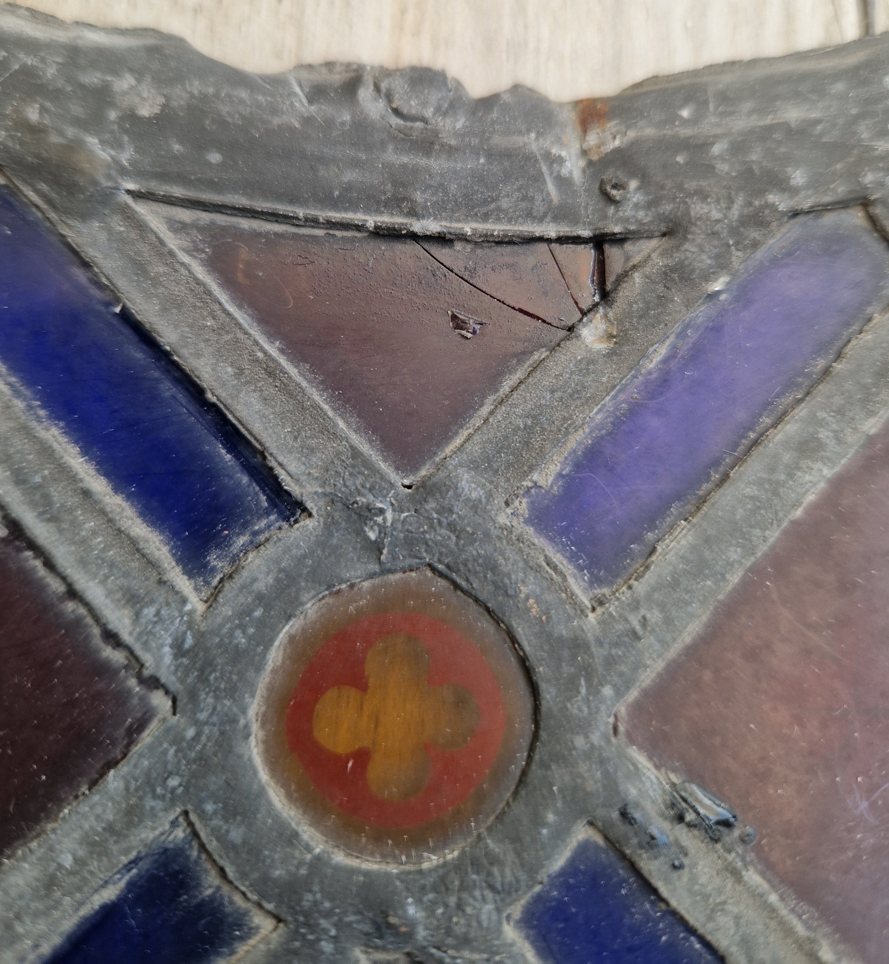 Rare Antique Early 19th Century French Gothic Revival Stained Glass Roundel Panel - Medieval Style Diaper Pattern