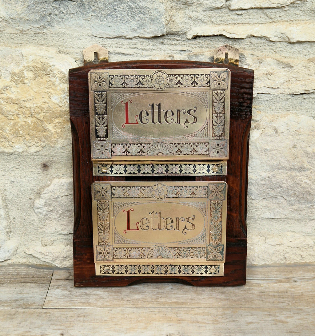 Antique Arts & Crafts Brass And Quarter Sawn Oak Gentleman's Wall Letter Rack
