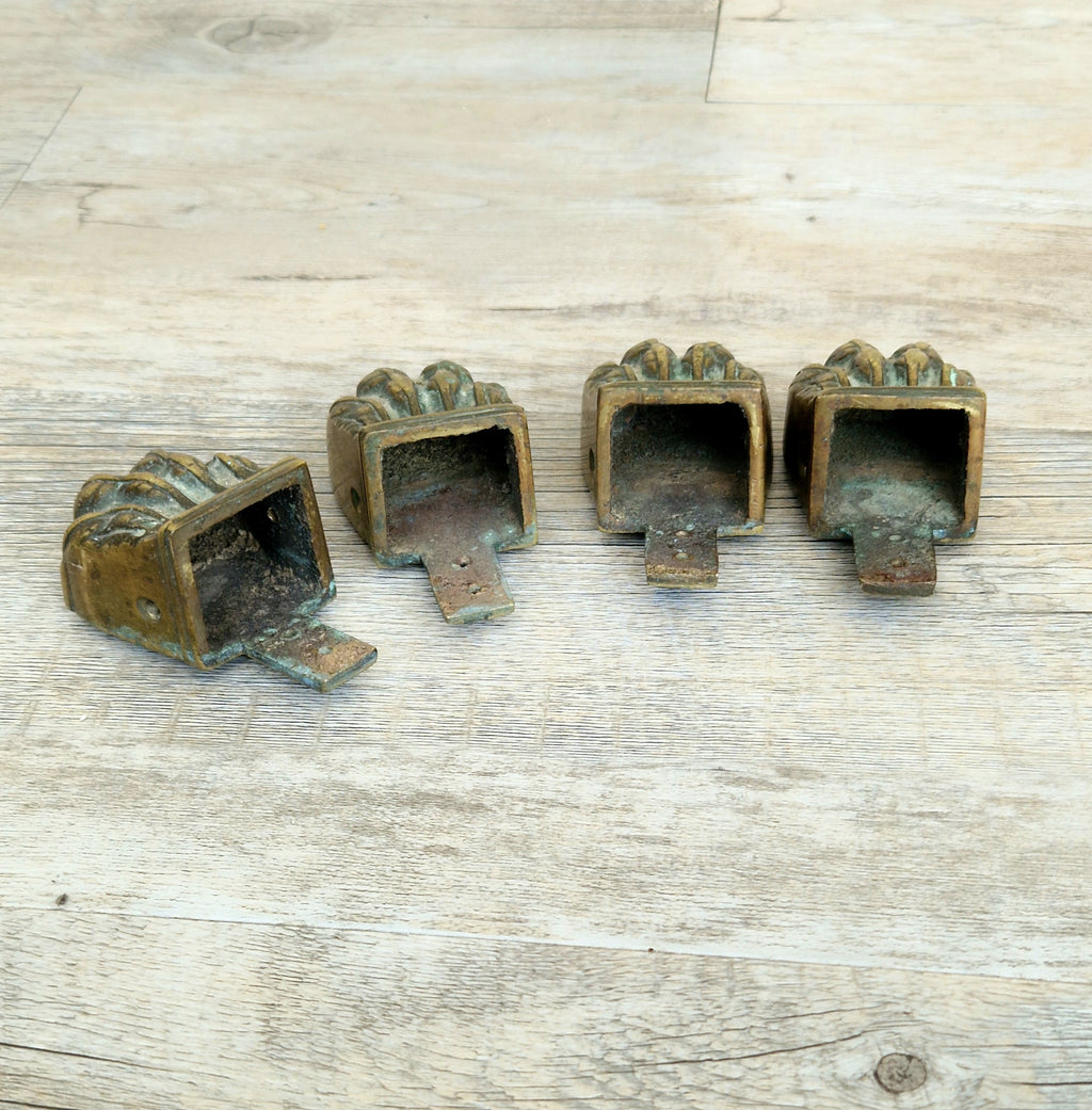 Rare 1800-1850 Heavy Sand-Cast Brass Lion Paw Feet, Set of 4 Antique Claw Foot Leg Caps for Pedestal Table etc Restoration