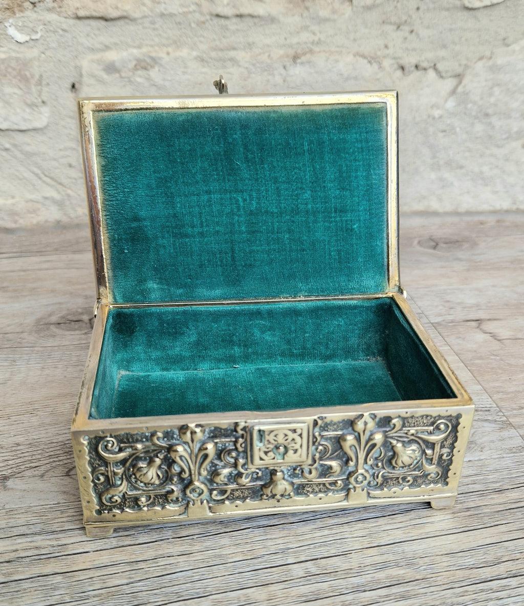Antique Erhard & Söhne Silvered Brass High Relief Rapousse Renaissance Revival Clasp Casket Box