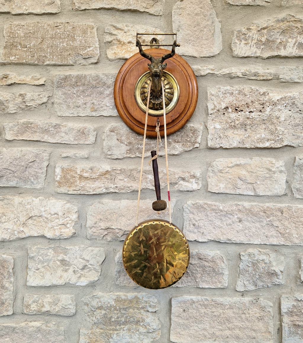 Antique Brass Stag Oak Roundel Wall Mounted Dinner Gong & Hand Turned Striker