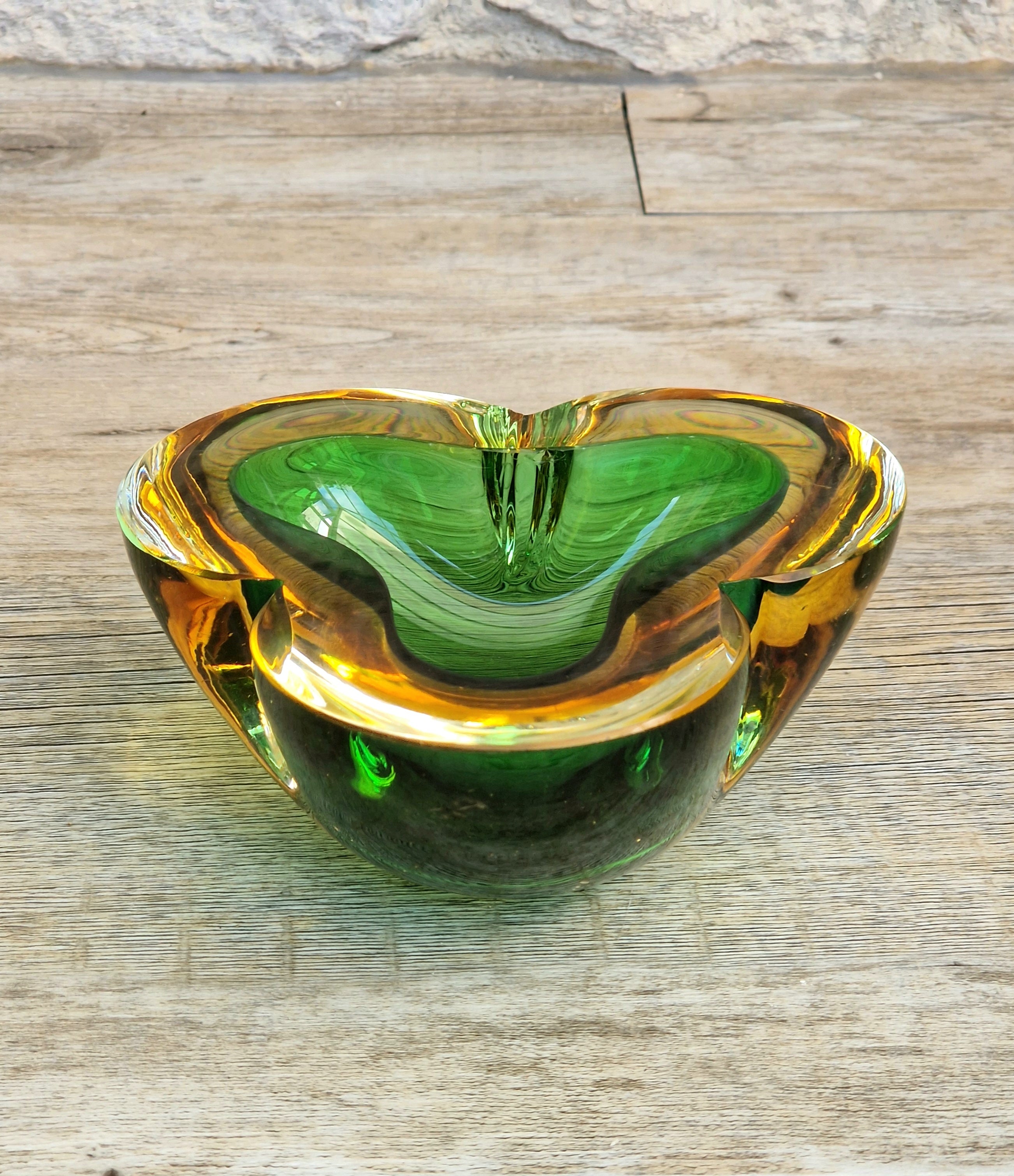 Mid-Century Tri-Form Seguso Sommerso Murano Art Glass Bowl Amber & Green 1970s 13cm
