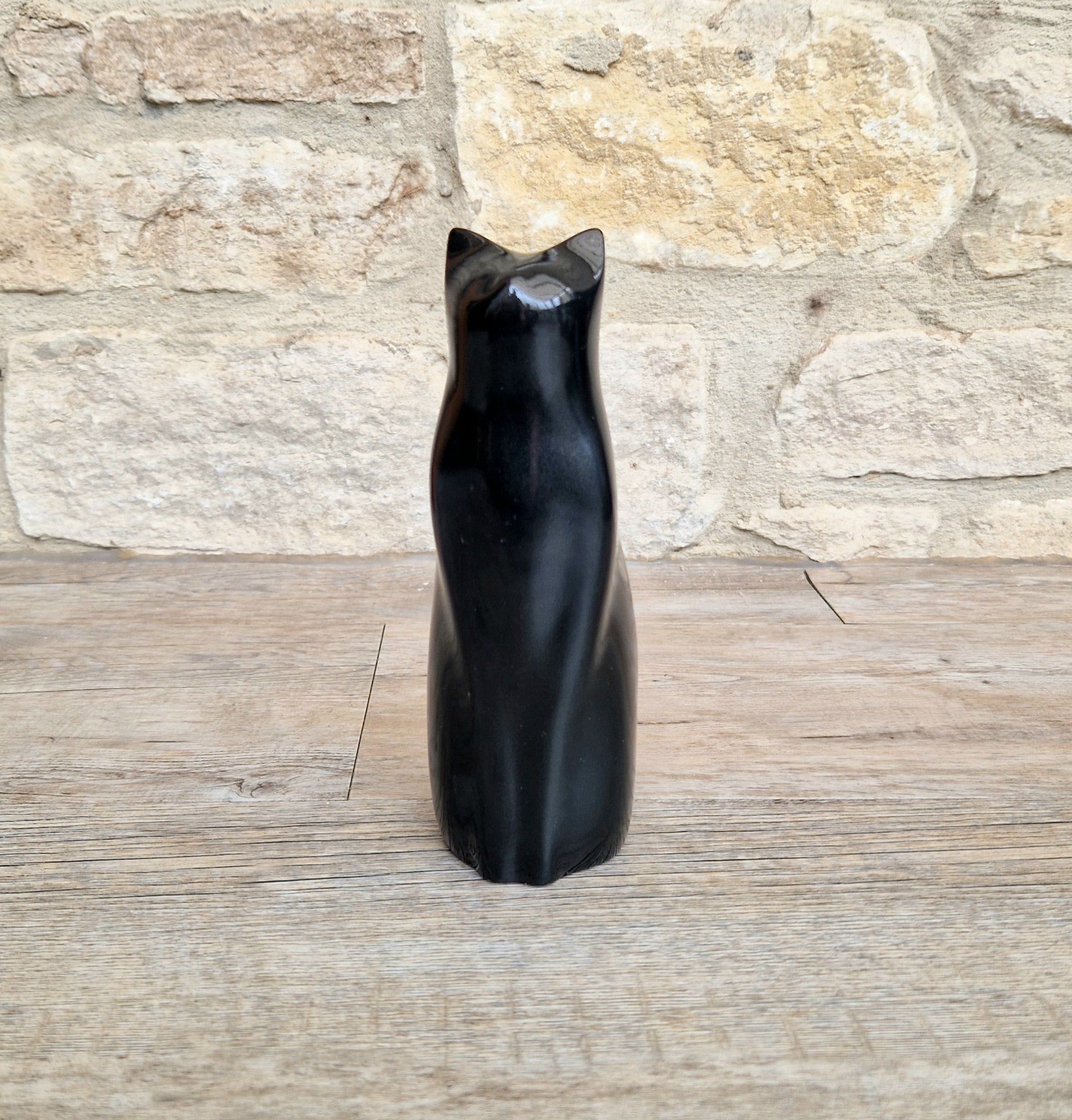 Perry Lancaster Sitting Cat Sculpture – Gloss Black Resin Figurine,Mid Century Decor 17cm