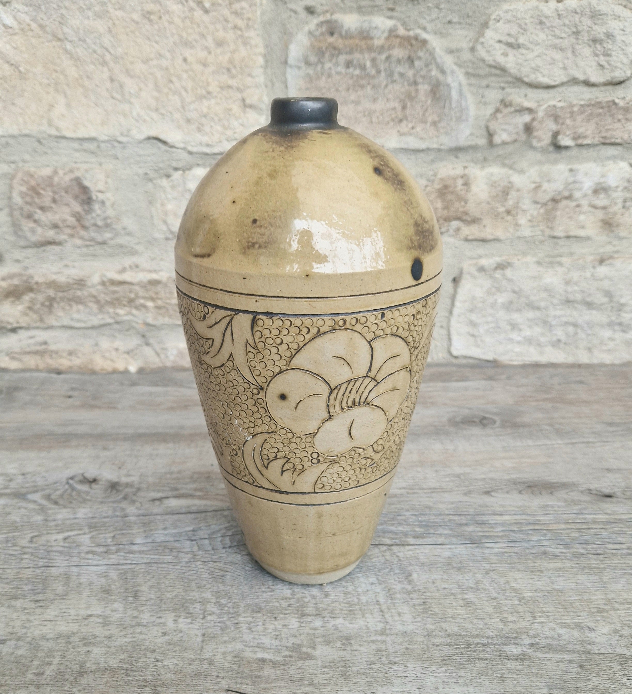 Large Chinese Cizhou Ware Meiping Style Stoneware Vase With Incised Floral Motif Design