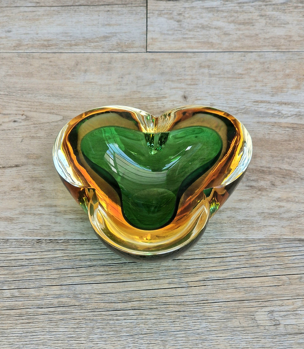 Mid-Century Tri-Form Seguso Sommerso Murano Art Glass Bowl Amber & Green 1970s 13cm