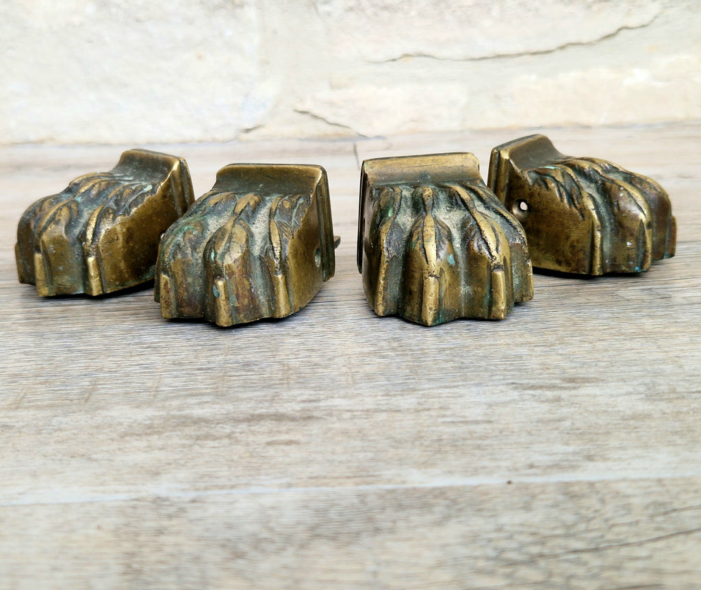 Rare 1800-1850 Heavy Sand-Cast Brass Lion Paw Feet, Set of 4 Antique Claw Foot Leg Caps for Pedestal Table etc Restoration