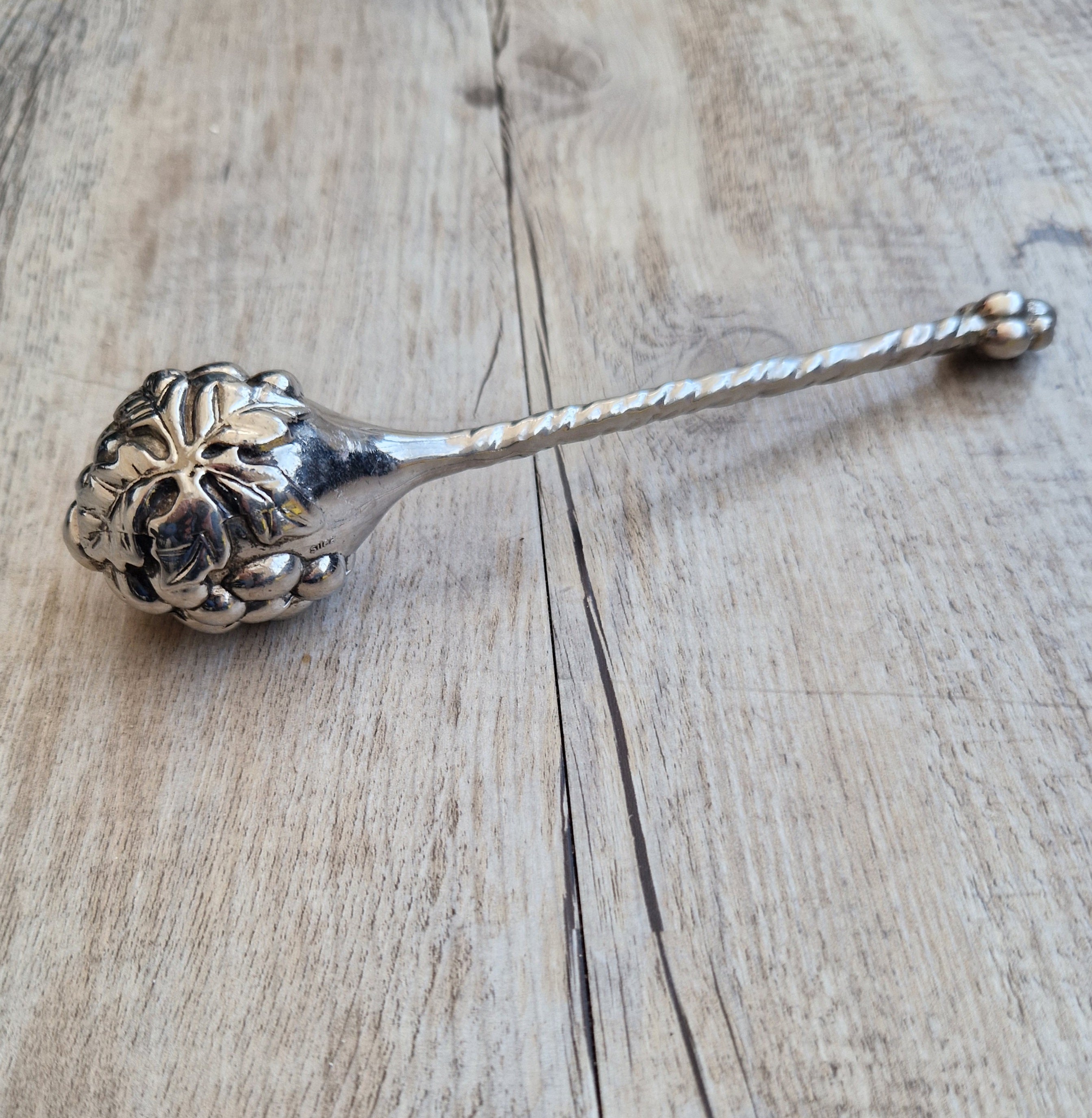 Vintage Silver Plated Silea Bunch of Grapes Style Champagne Bubble Keeper