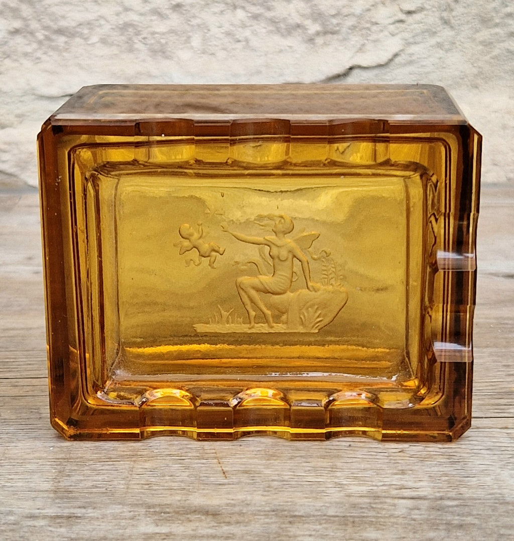 1930s Hienrich Hoffman Amber Intaglio Glass Cupid & Goddess Crenulated Lidded Trinket Box