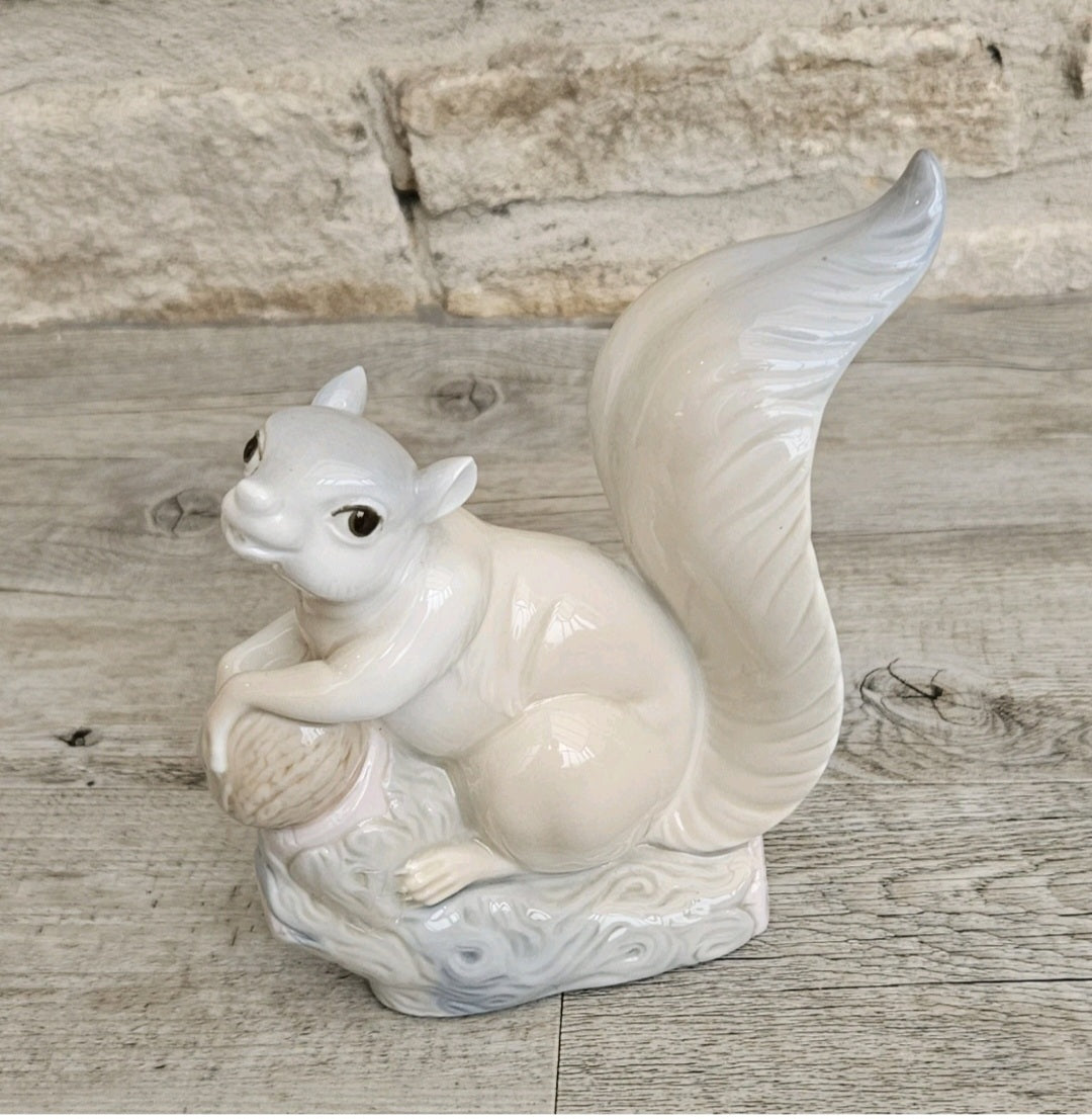 Vintage Squirrel Ornament Figure Porcelain Miguel Requena Spain 19cm X 15cm