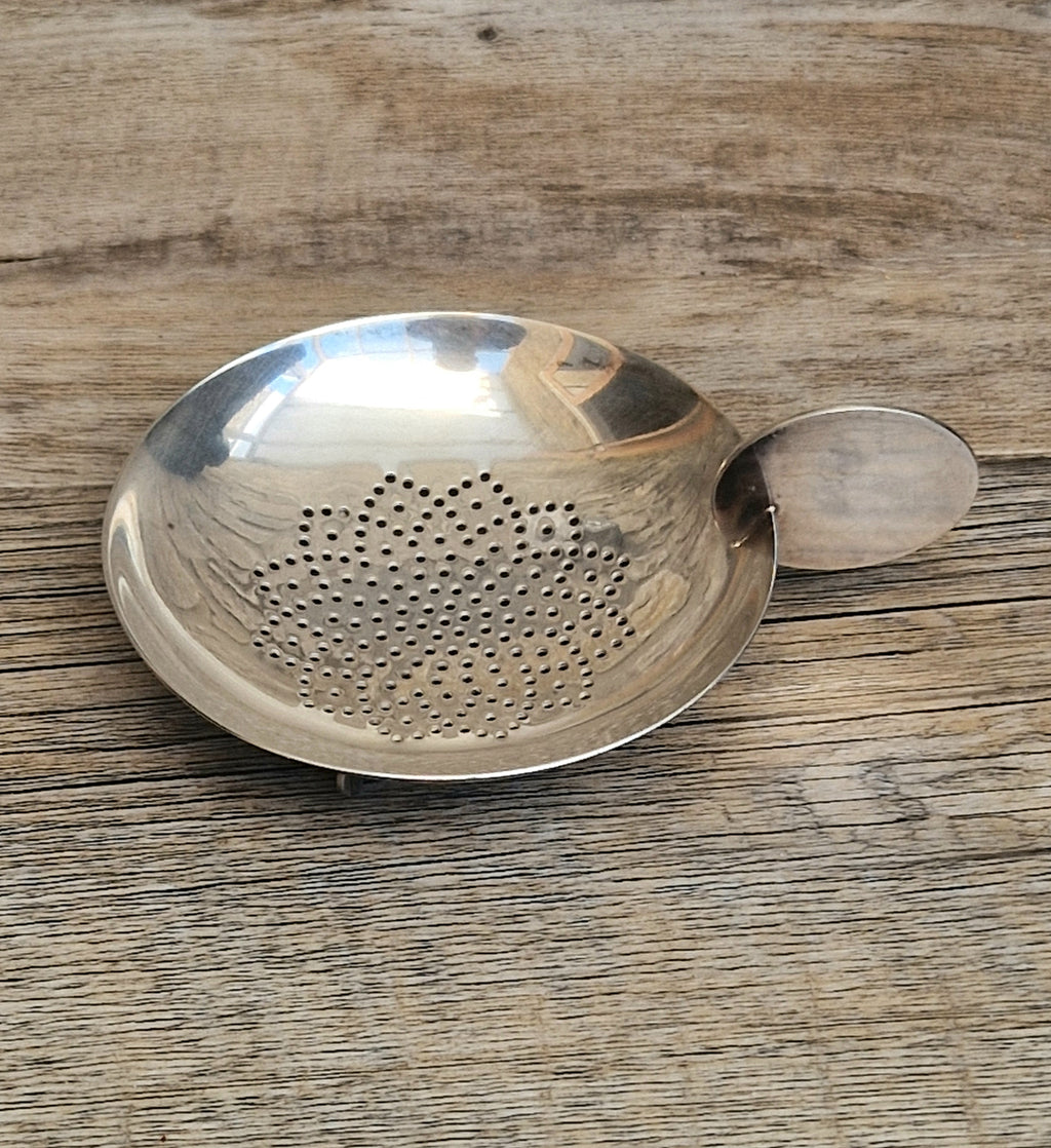 Art Deco Disc Motif Silver Plated Over Cup Tea Strainer/Lemon Strainer Sola