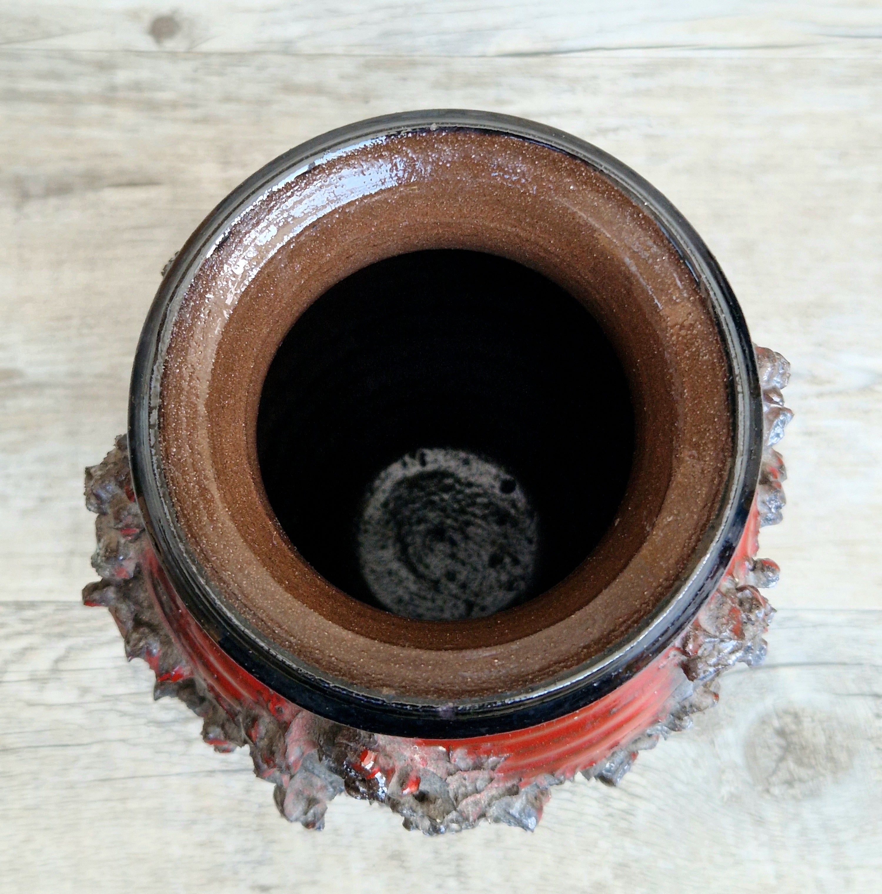 Mid-Century Glit Iceland Lava Pottery Vase Red 23.5cm Volcanic Studio Ceramic