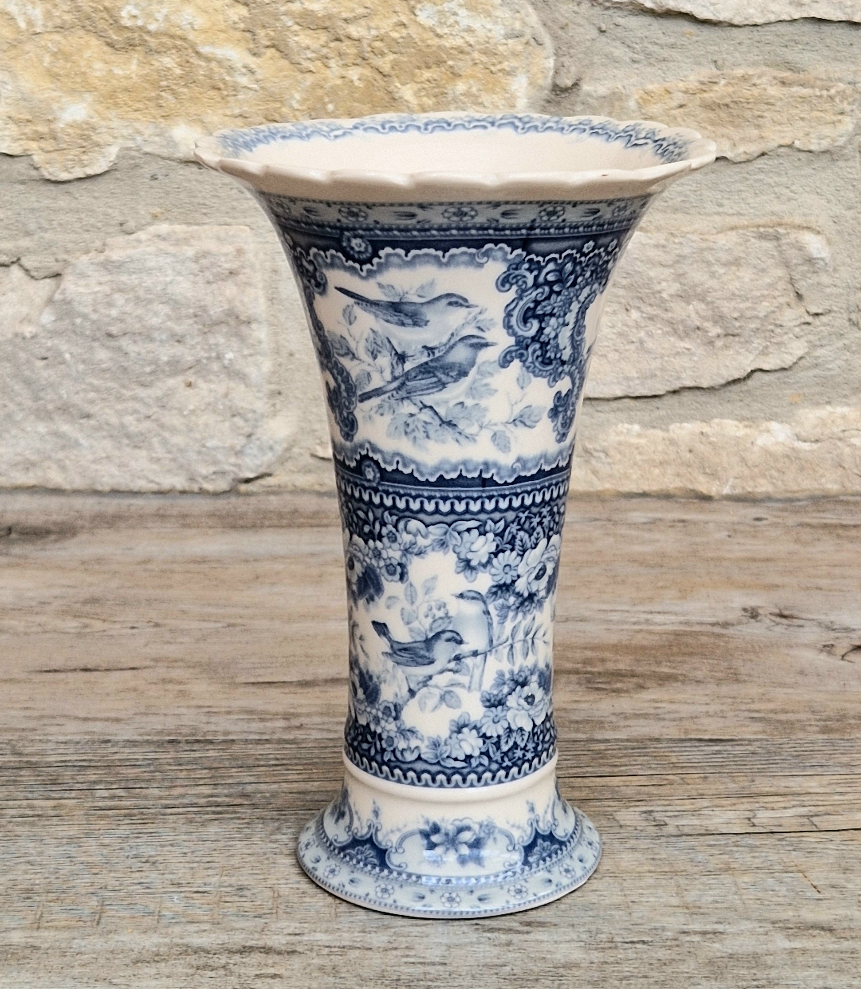 Victorian Style Porcelain Vase Blue White Birds Floral Past Times 20cm Tall Vintage