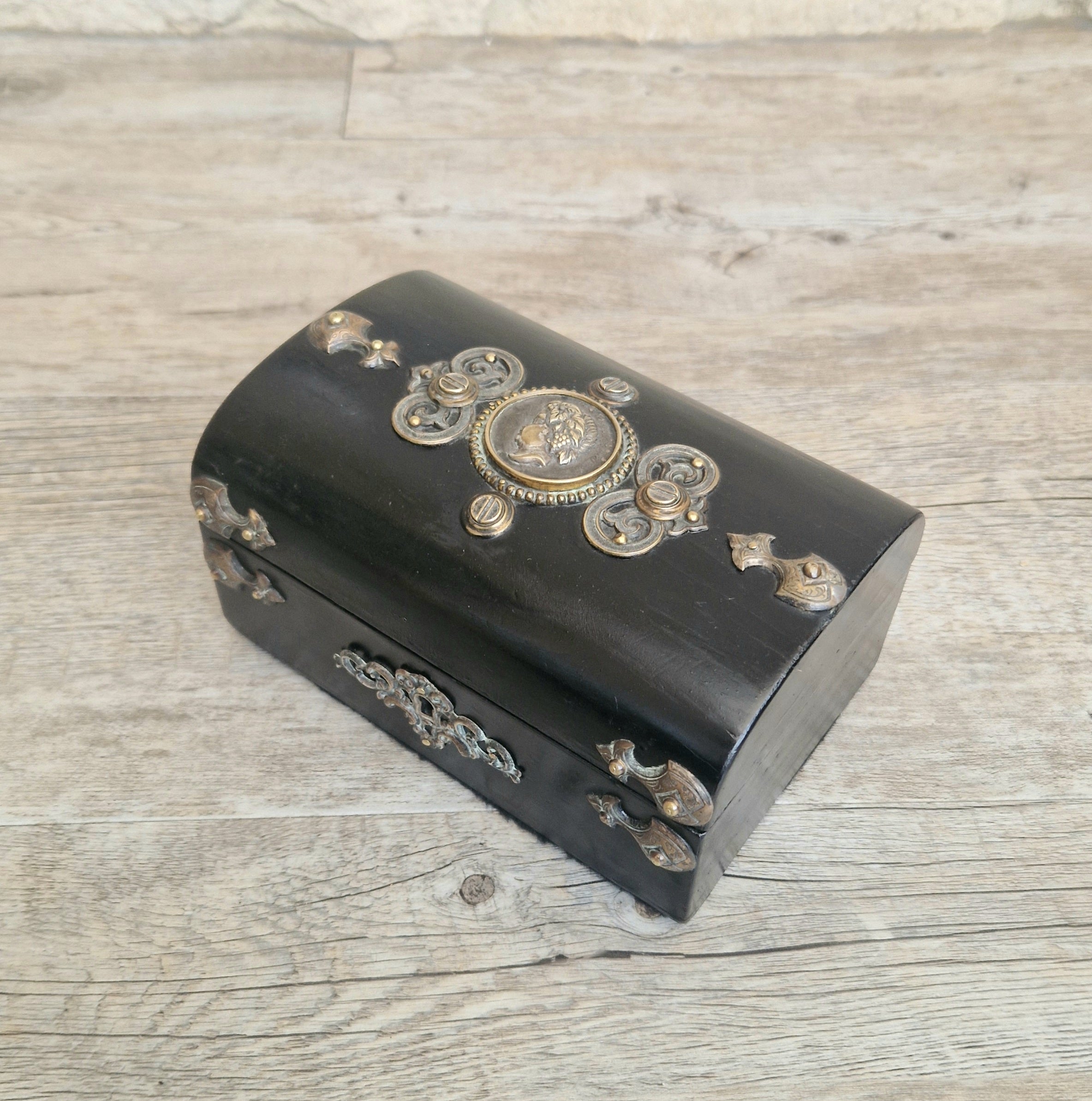 Antique Napoleon 111 Ebonised Neo-Classical Bronze Cameo Dome Top Trinket Jewellery Casket c.1852-1870