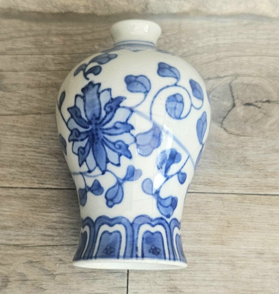 Vintage Oriental Miniature Vase Blue and White Chinese Porcelain Hand Painted 8.5cm