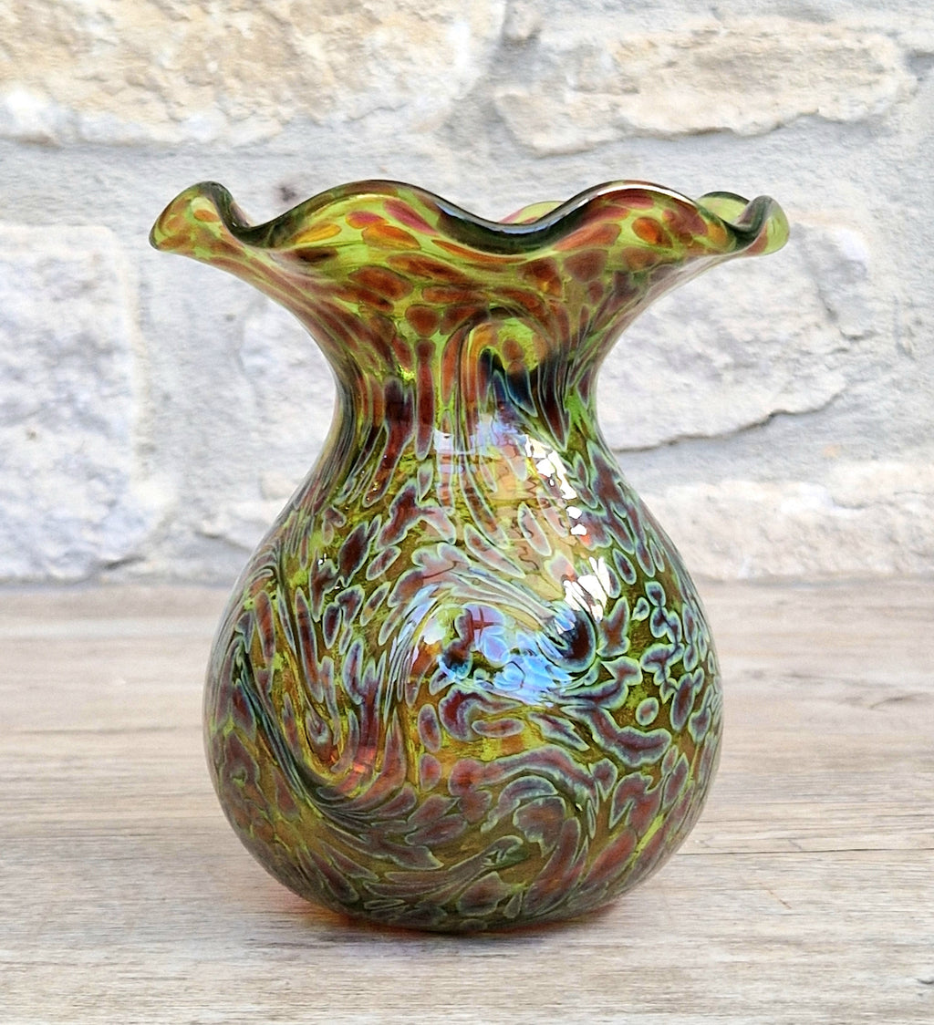 Rare 1925 Loetz Ausführung 237 Iridescent Uranium Glass Vase (Shape PN II-5589) — 13cm
