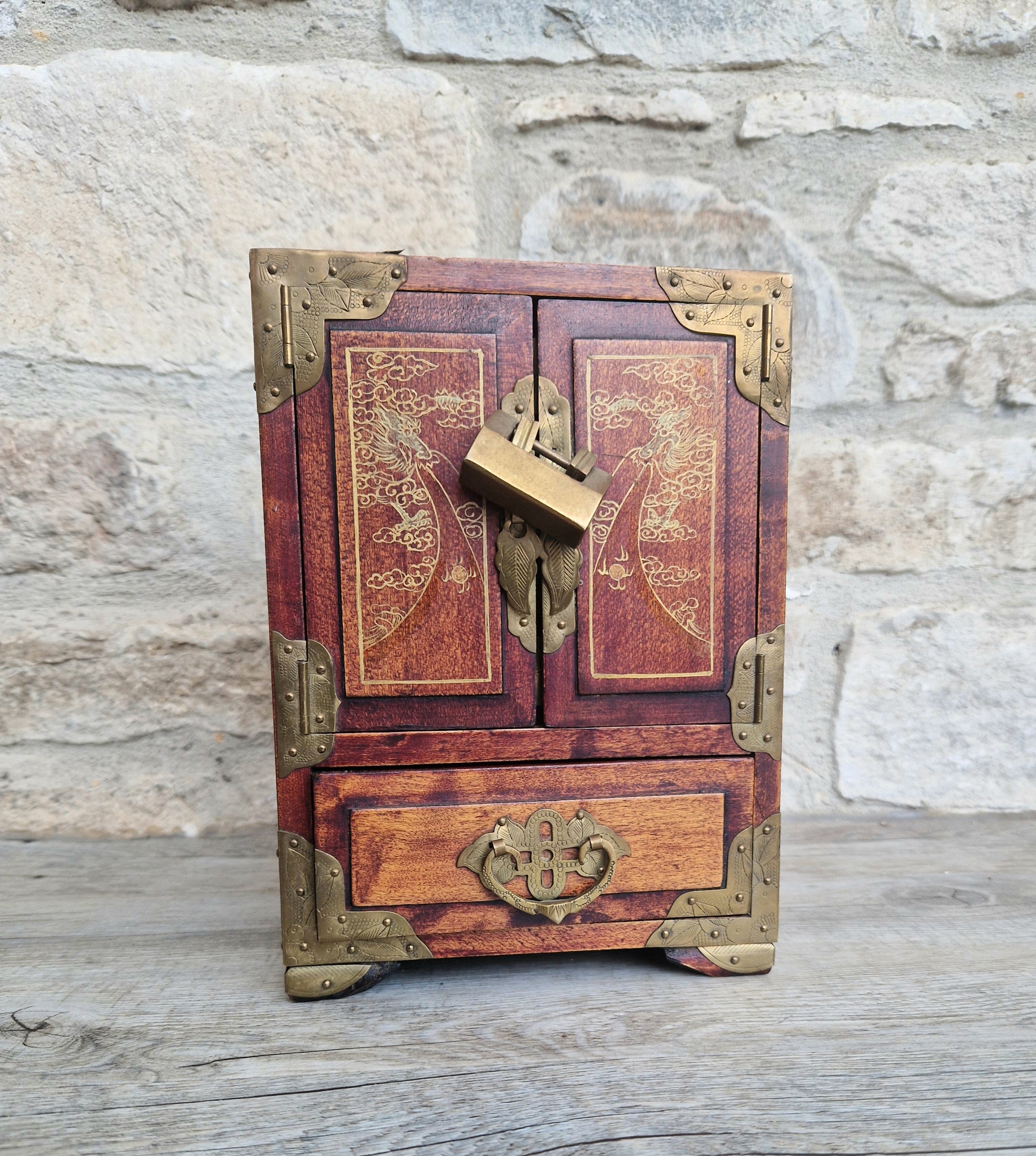 Vintage Hardwood Brass Bound Oriental Hand-Painted Chinoiserie Dragons Footed Jewellery Box Chest 1940s
