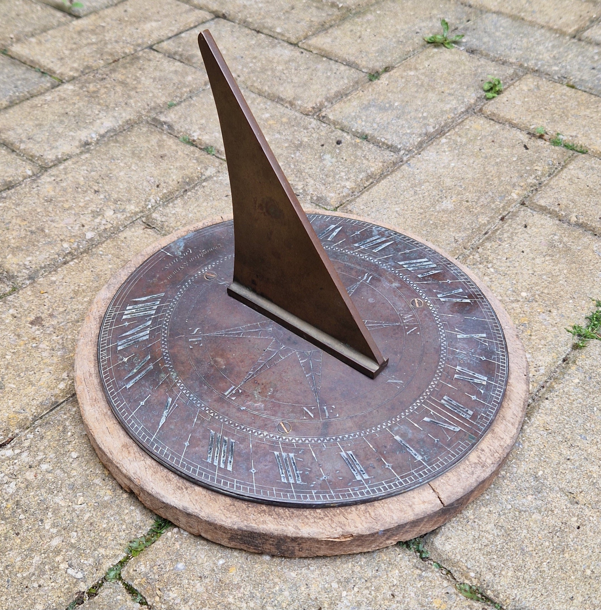 Antique Troughton & Simms London Brass Sundial, Mid-Victorian Horizontal Garden Dial Plate c.1850