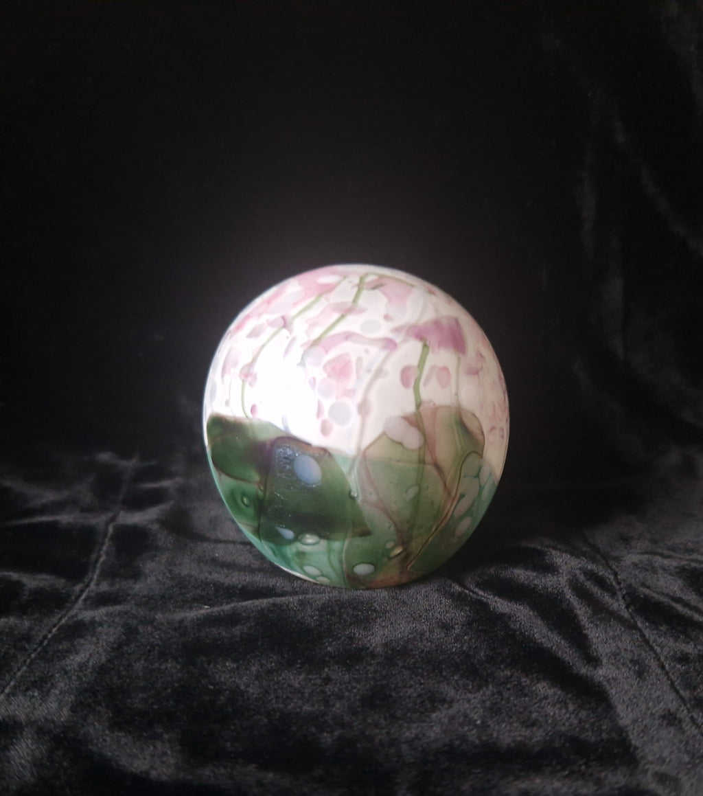 Isle Of White Art Studio Glass Vintage Lilac Flower Garden Ball Paperweight