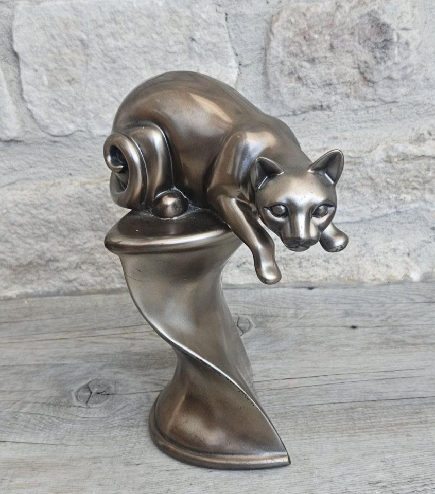 Pouncing Cat Ornament  Cold Cast Resin Heavy Plinth Figure 21cm Tall Crosa 2005 Vintage