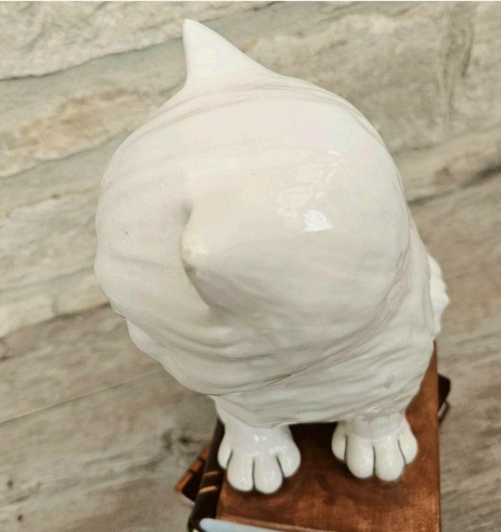 Vintage Italian White Cat Figurine Ornament Sitting on Books Ceramic Figure 11.5 lnch Tall