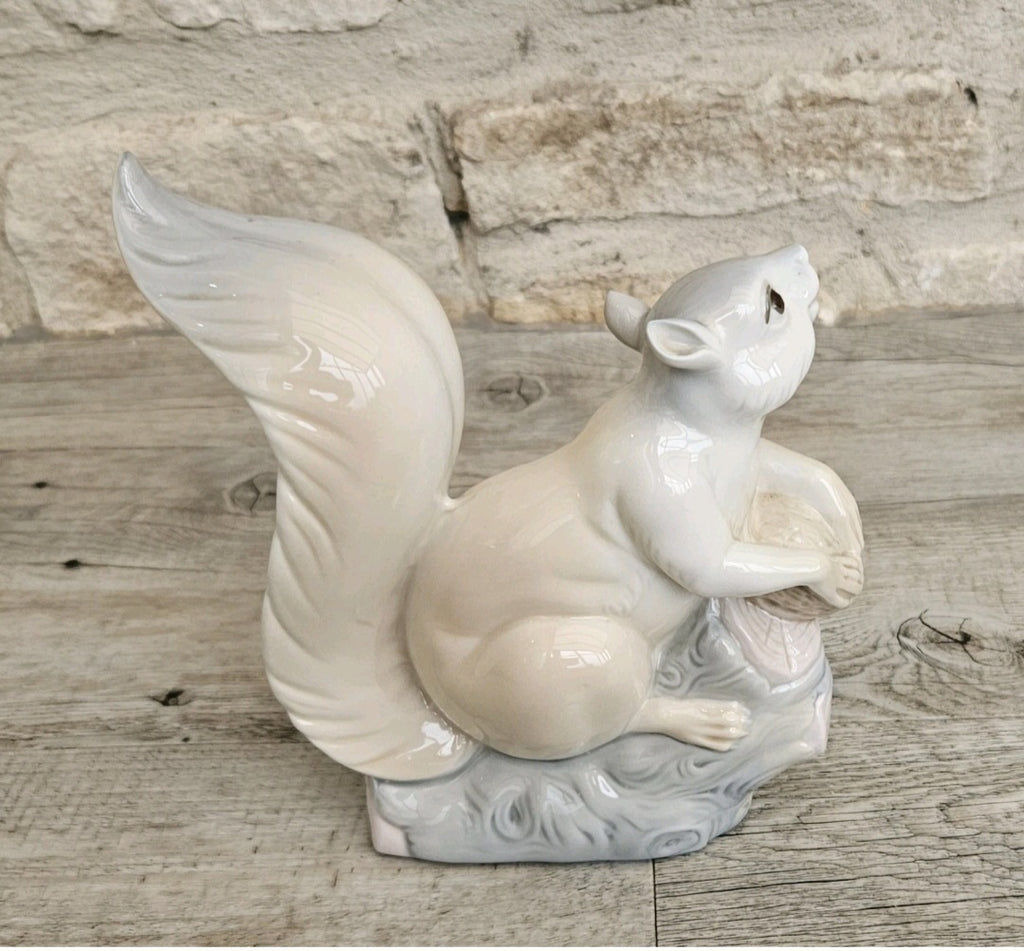 Vintage Squirrel Ornament Figure Porcelain Miguel Requena Spain 19cm X 15cm