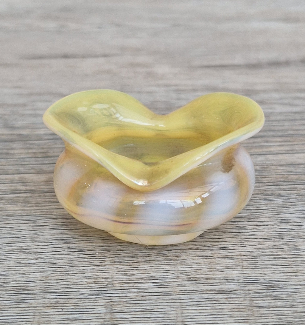 Antique Art Nouveau Monot Stumpf Pantin French Opalescent Glass Ruffled Open Salt Cellar Bowl