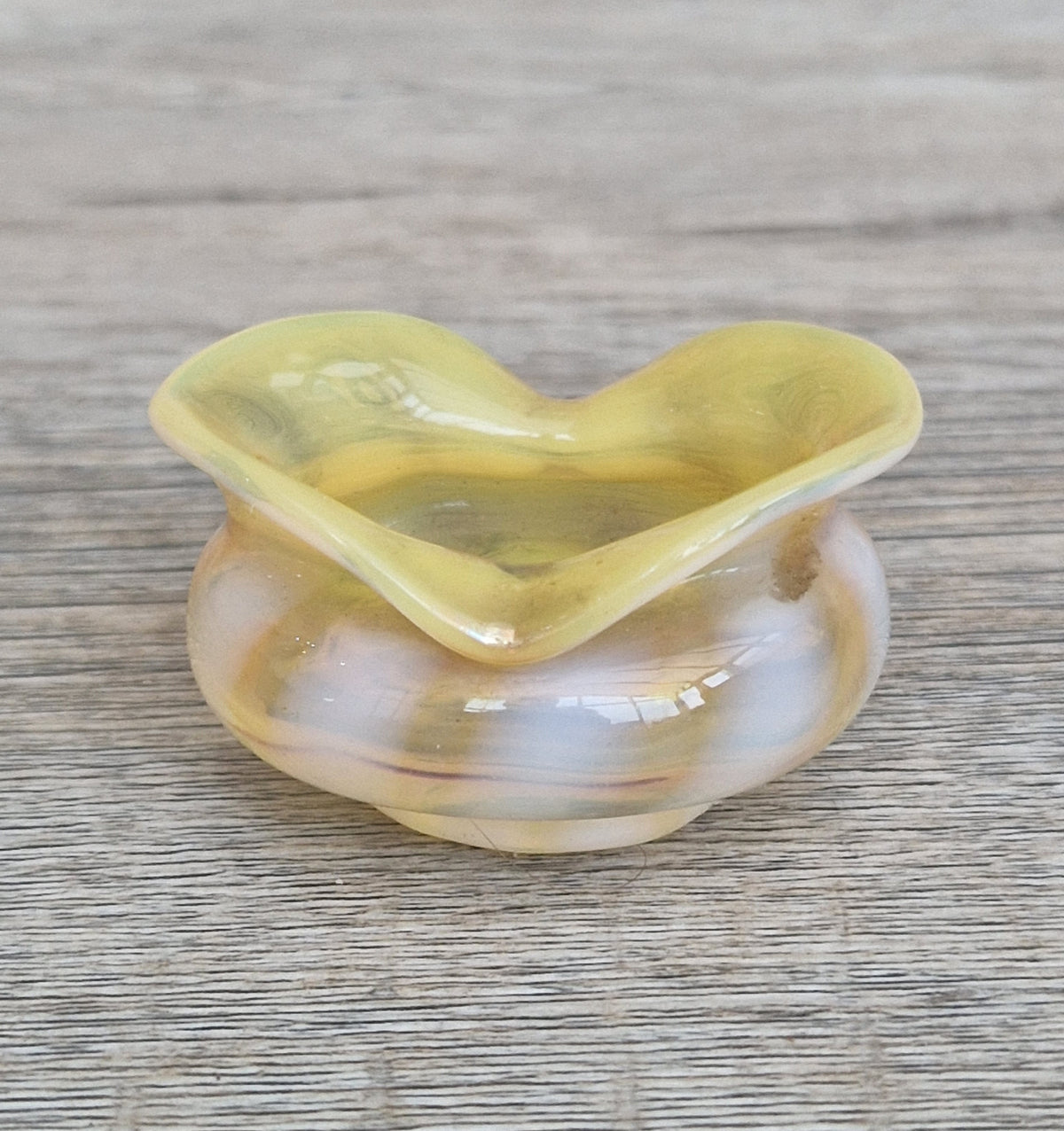Antique Art Nouveau Monot Stumpf Pantin French Opalescent Glass Ruffled Open Salt Cellar Bowl