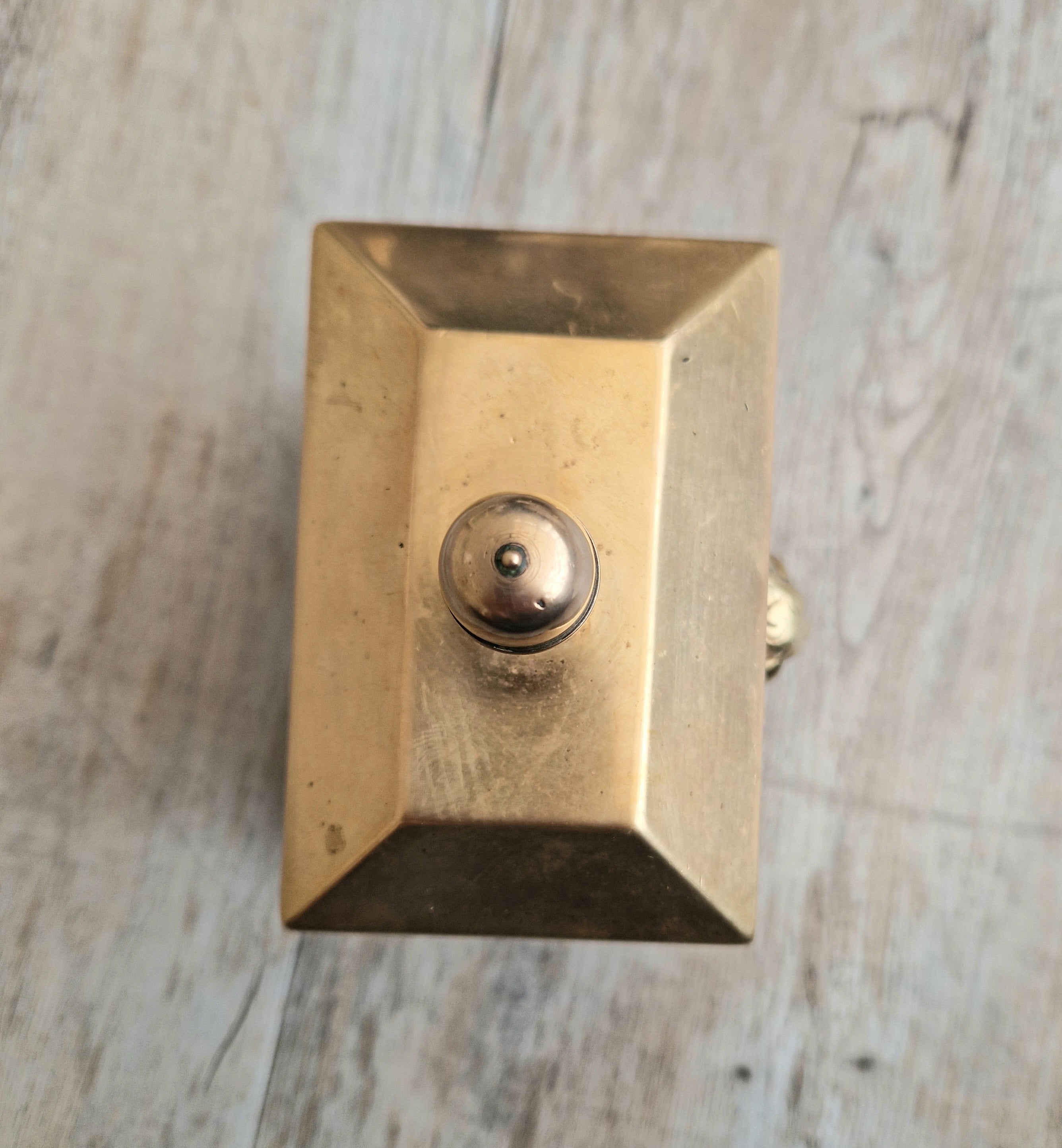 Colbrookdale Style Brass Relief Decoration Pyramid Lid Caddy Box