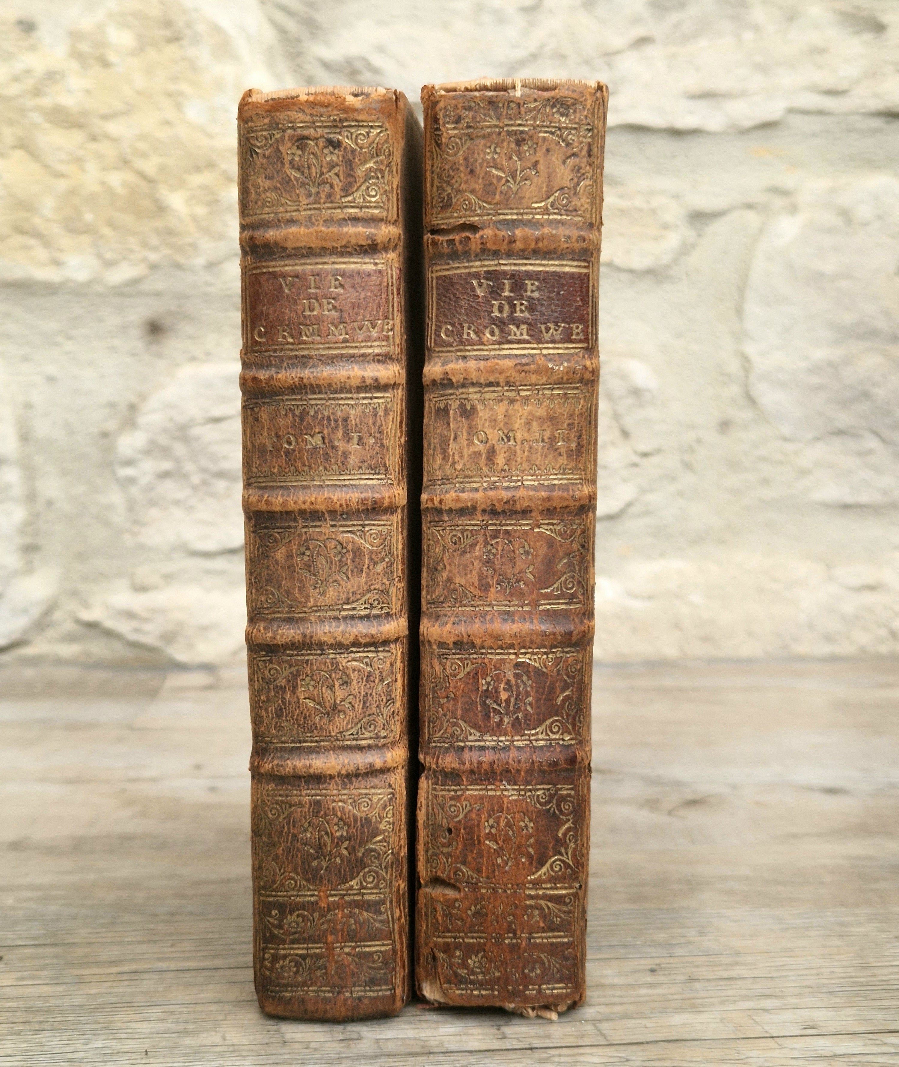 La Vie D'Oliver Cromwell 1746 Gregoire Leti Very Rare 2 Volume Antiquarian Book French