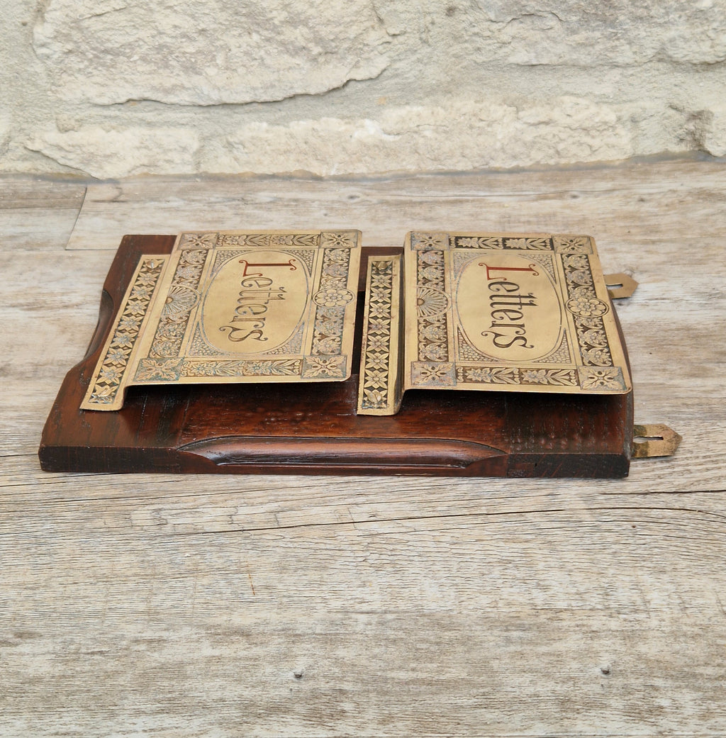Antique Arts & Crafts Brass And Quarter Sawn Oak Gentleman's Wall Letter Rack