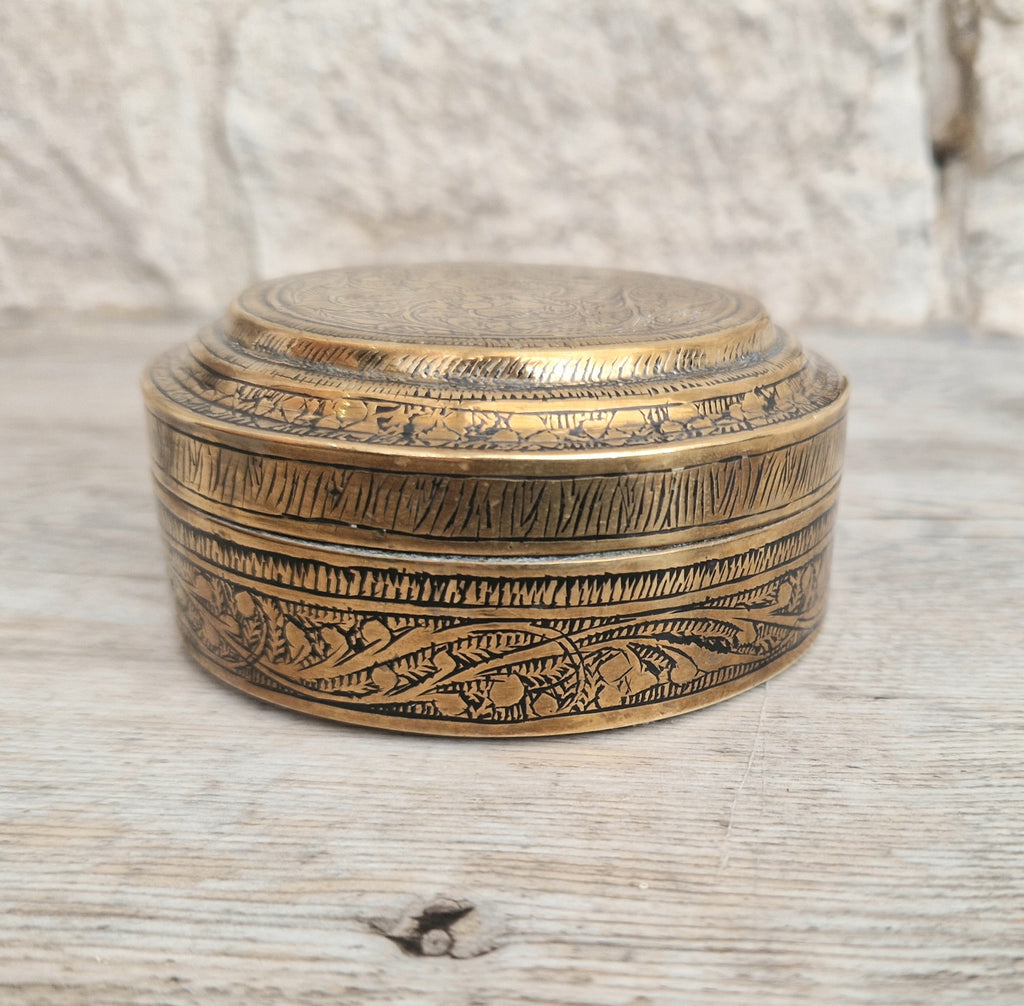 Antique 19th Century Deccan Indian Floral Engraved Pandan Brass Betel Nut Box