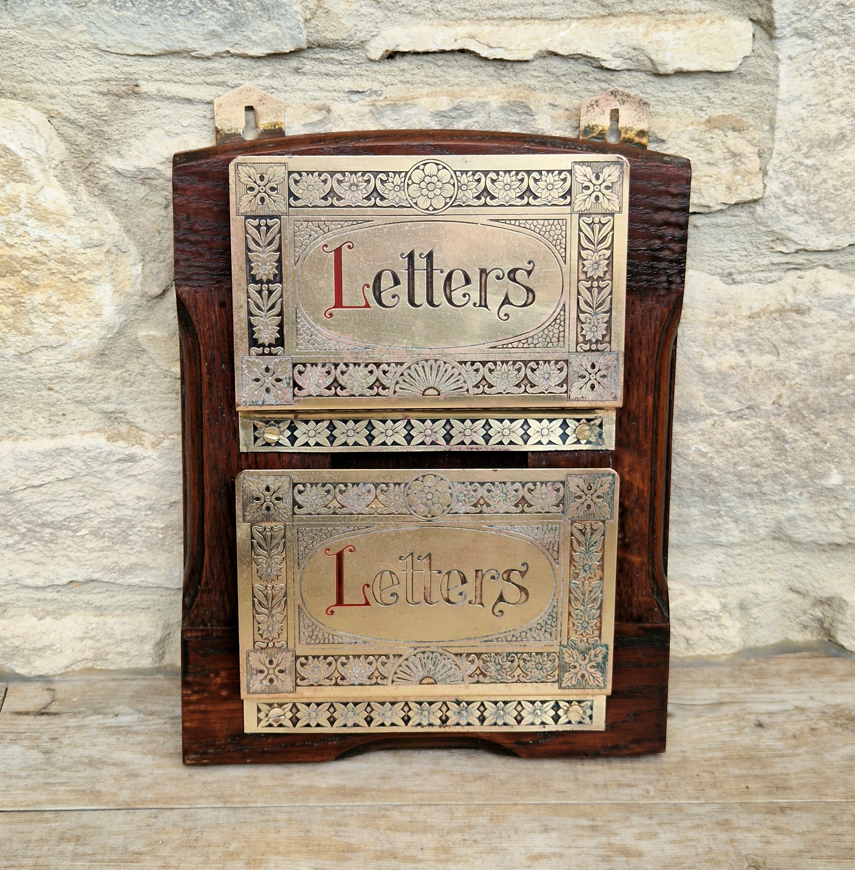 Antique Arts & Crafts Brass And Quarter Sawn Oak Gentleman's Wall Letter Rack