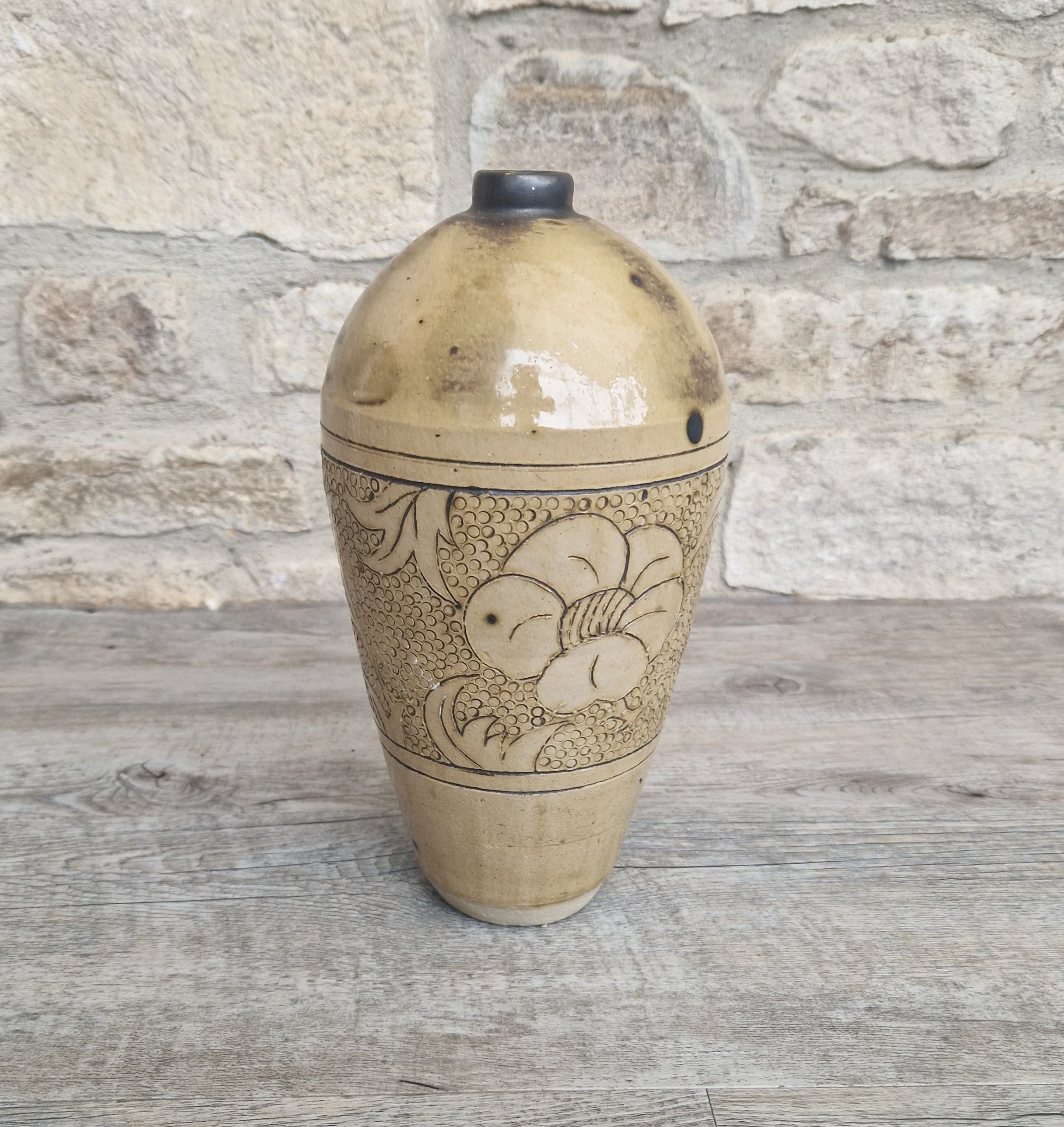 Large Chinese Cizhou Ware Meiping Style Stoneware Vase With Incised Floral Motif Design