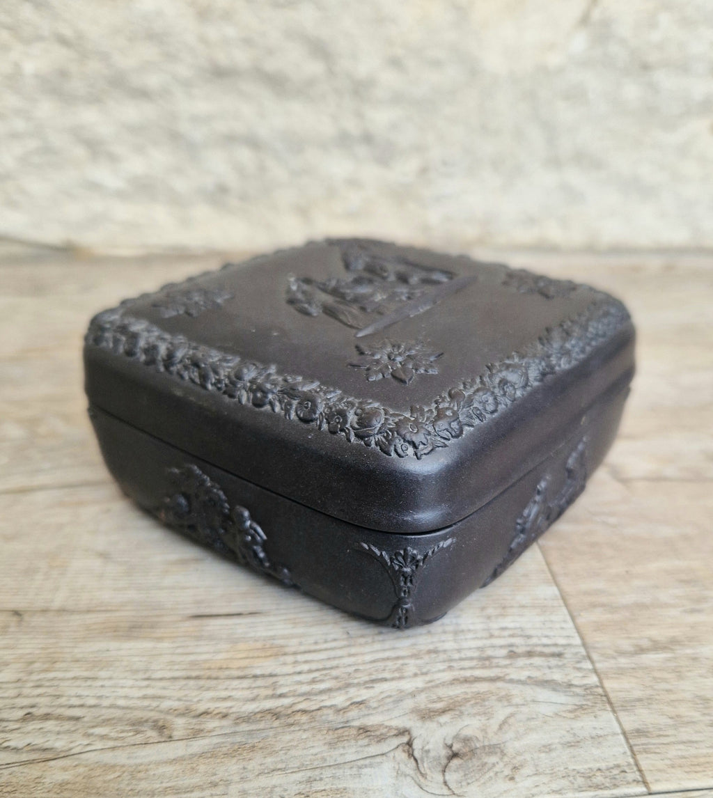 Vintage Wedgwood Black Basalt Neo-Classical Square Trinket Box 1963