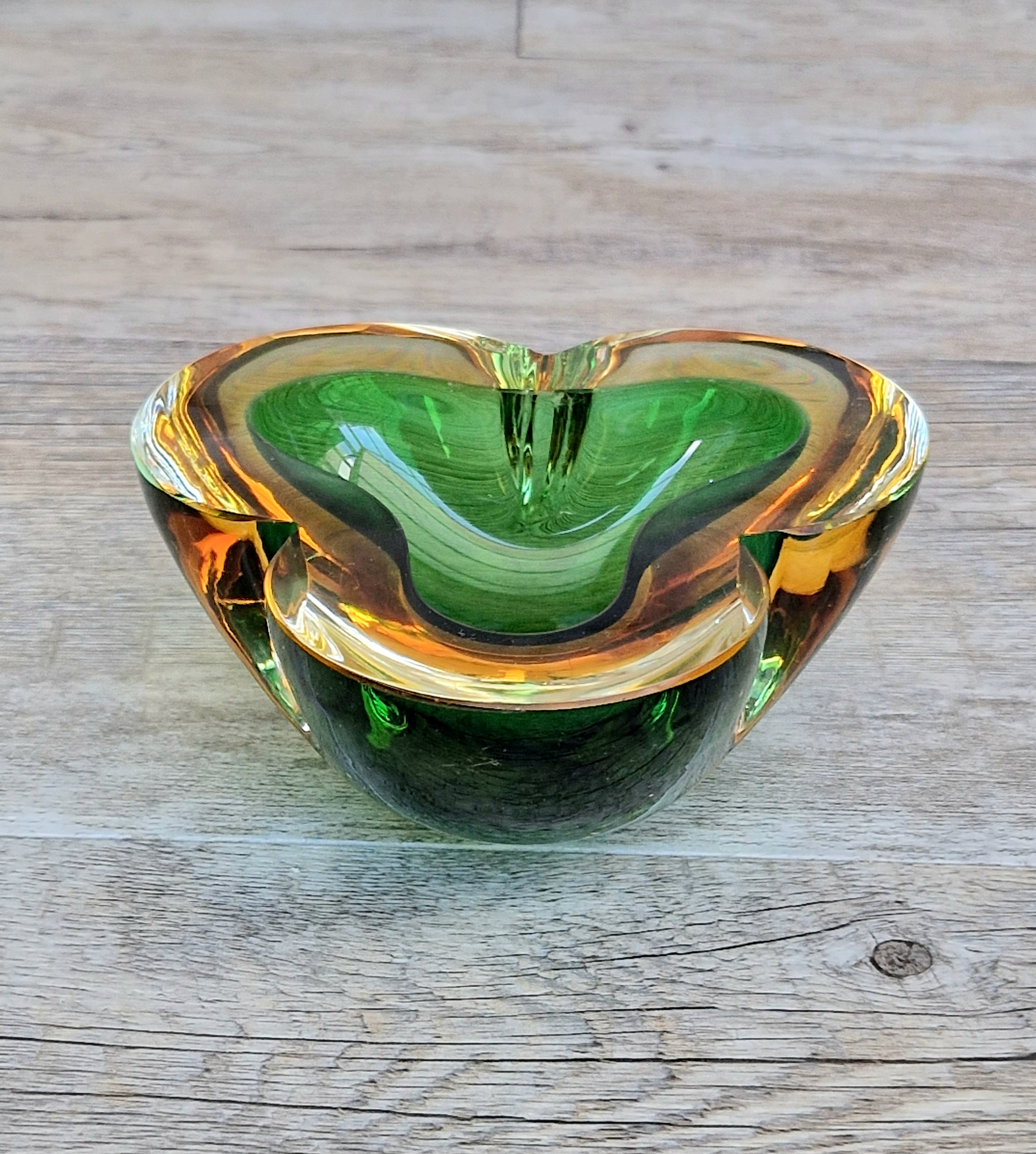 Mid-Century Tri-Form Seguso Sommerso Murano Art Glass Bowl Amber & Green 1970s 13cm