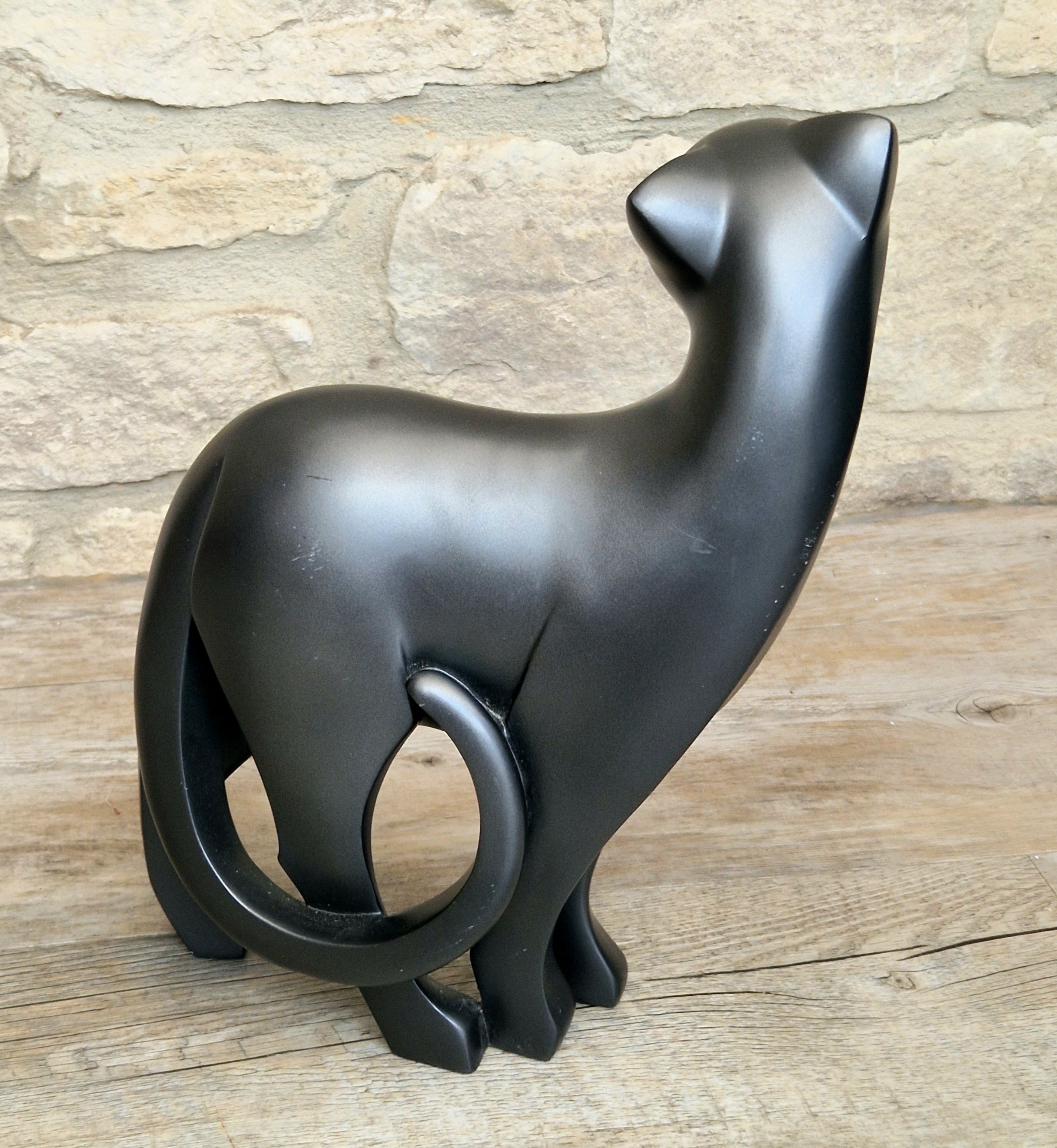 4D Art Cat Sculpture Figurine 2010 Black Animal Forms Stylized Matte Ornament 30cm