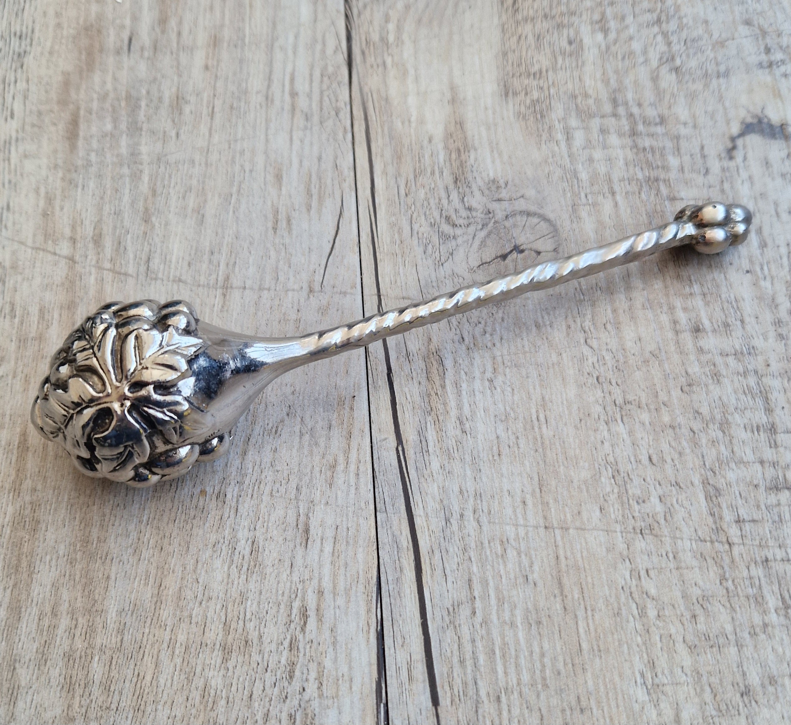 Vintage Silver Plated Silea Bunch of Grapes Style Champagne Bubble Keeper