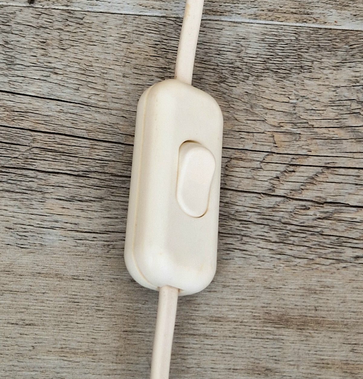 Vintage Habitat Glass Pebble Table Lamp Frosted White 12cm Minimalist Retro Ambient Desk Light