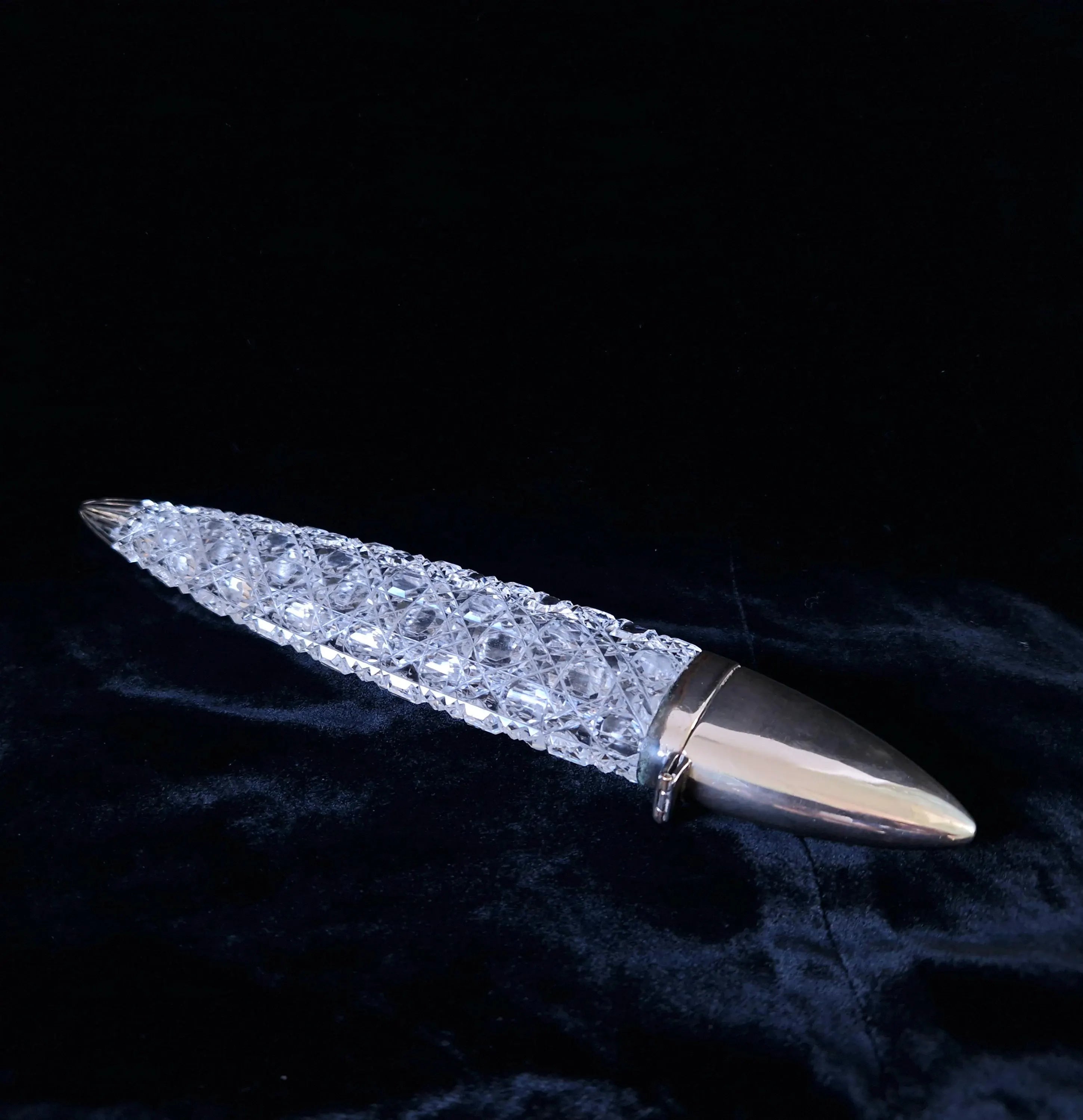 Victorian Cut Glass Silver Plated 'Lay-Down' Spearhead Scent Bottle Rare Fine English Crystal